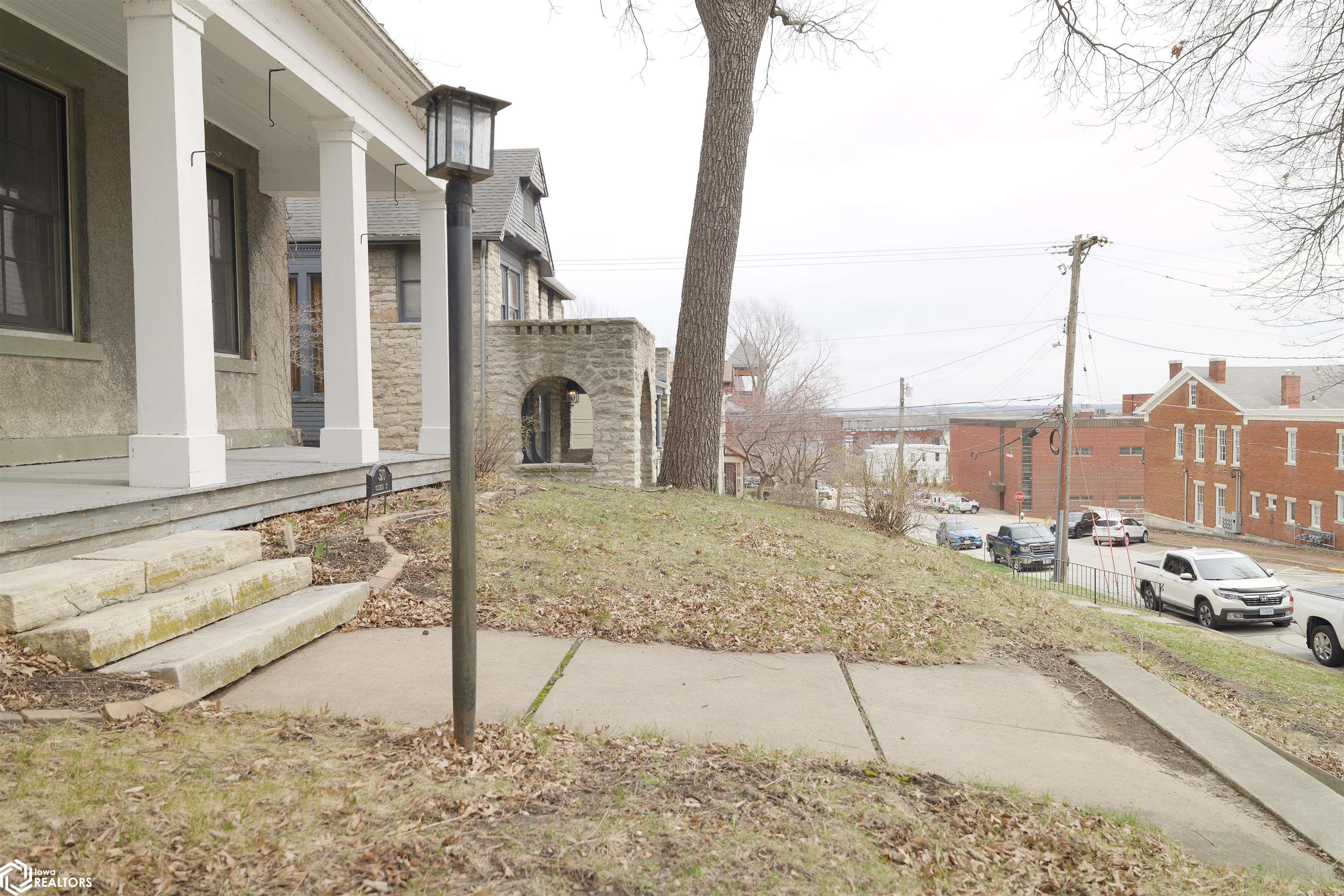 520 Columbia Street, Burlington, Iowa image 18