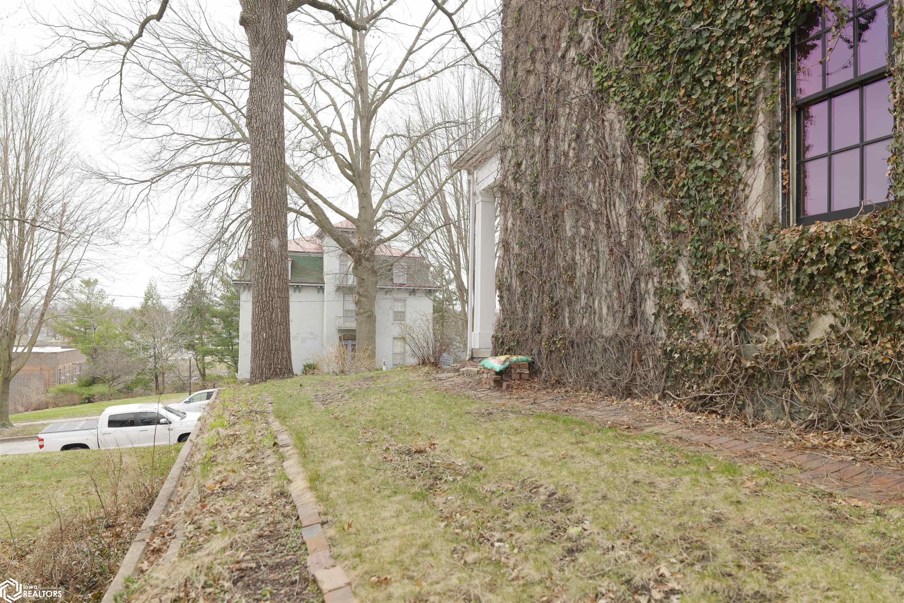 520 Columbia Street, Burlington, Iowa image 10