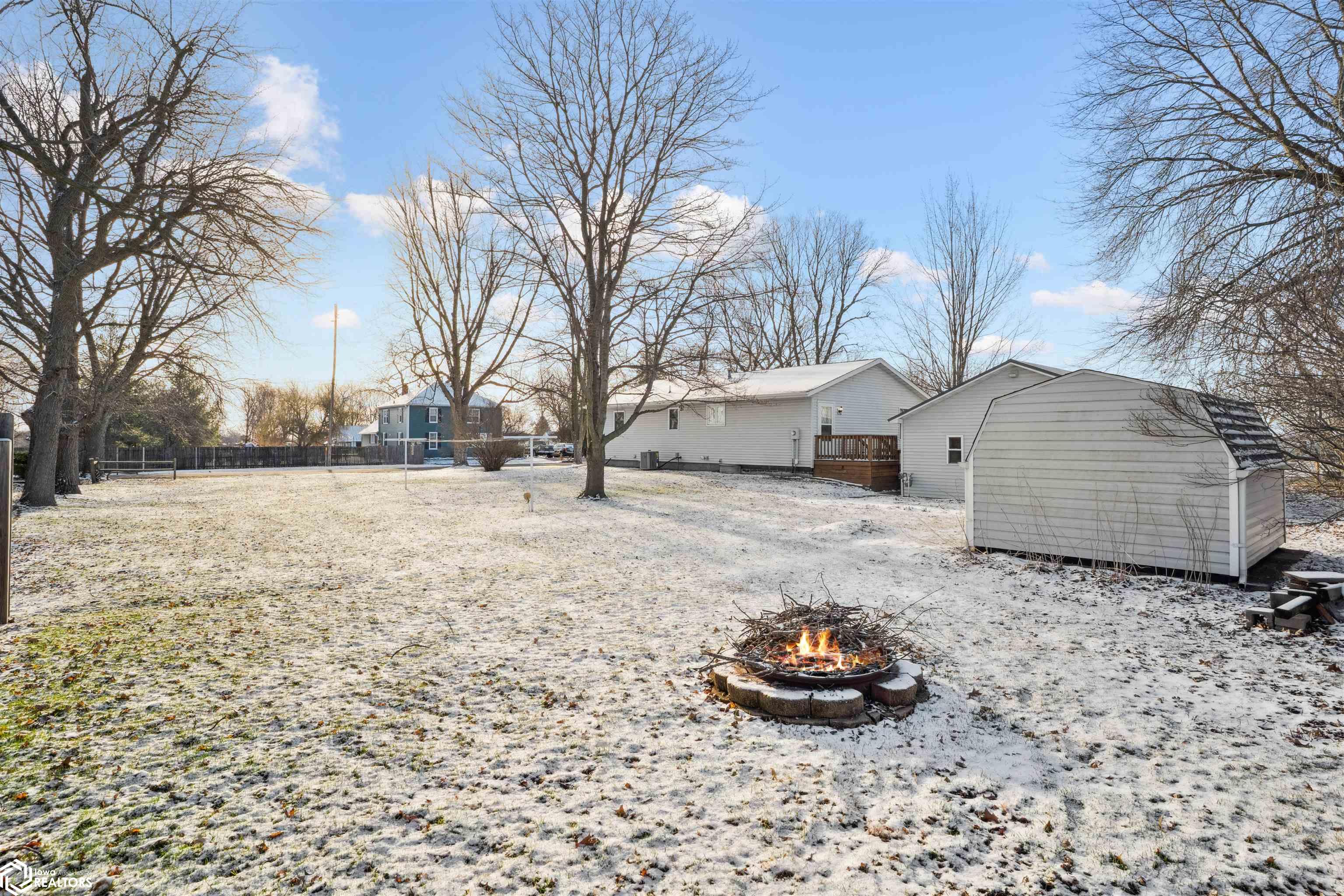 206 E Jackson St, Grandview, Iowa image 23