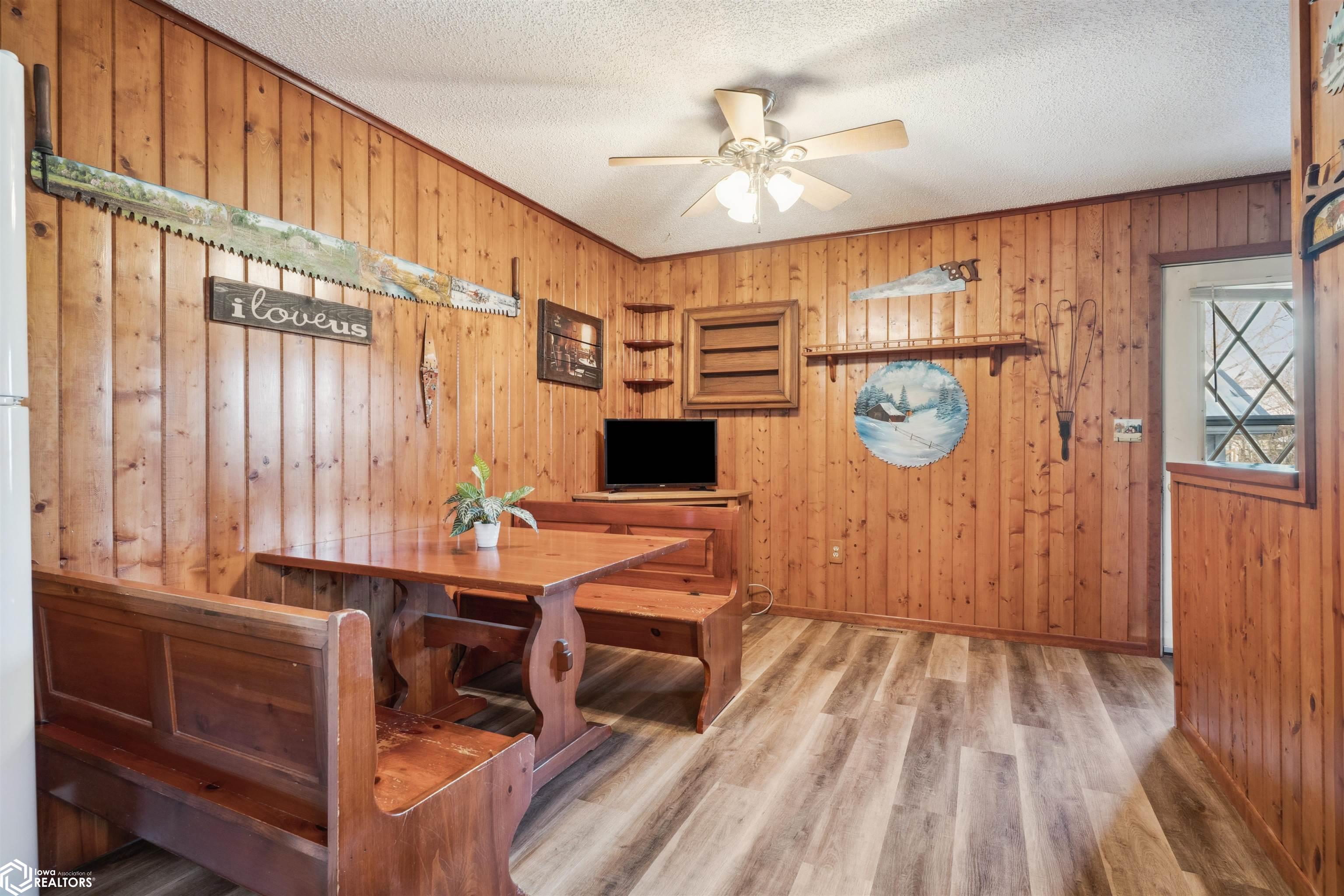 206 E Jackson St, Grandview, Iowa image 10