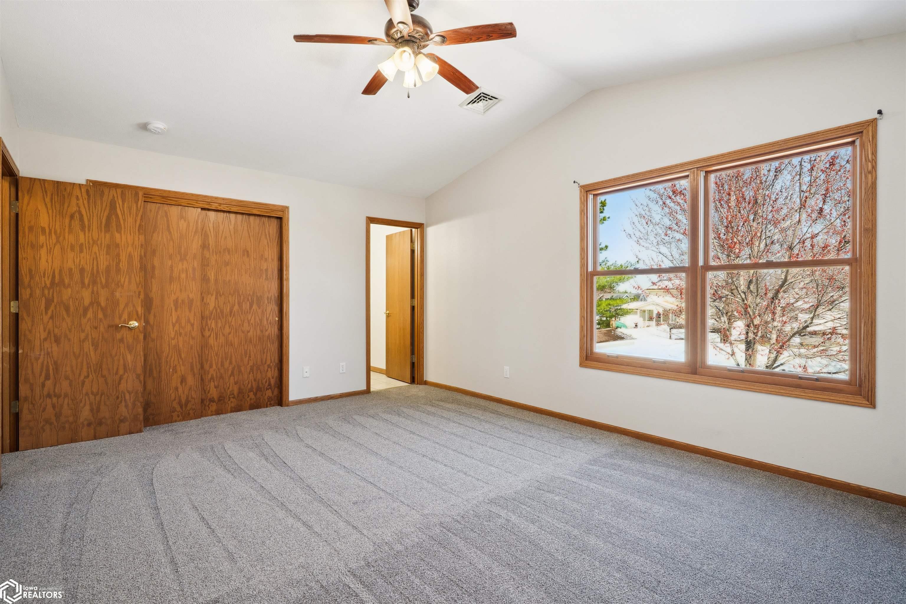 1802 Koestner St., Burlington, Iowa image 17