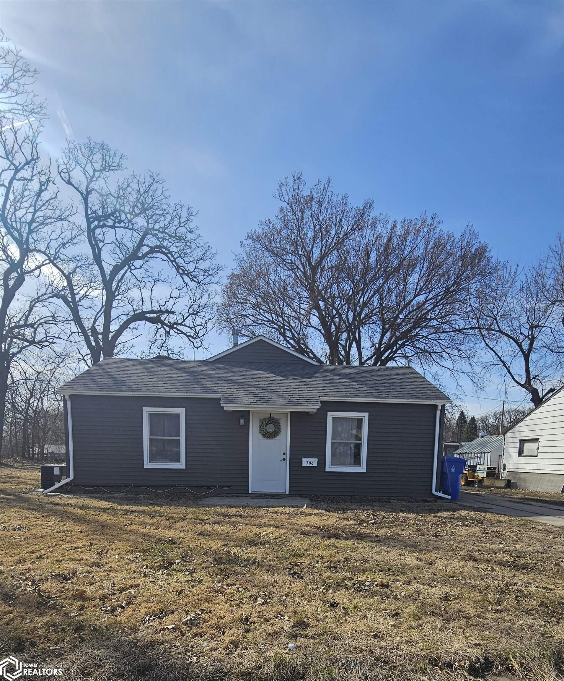 706 Pinet Pl, Jefferson, Iowa image 1