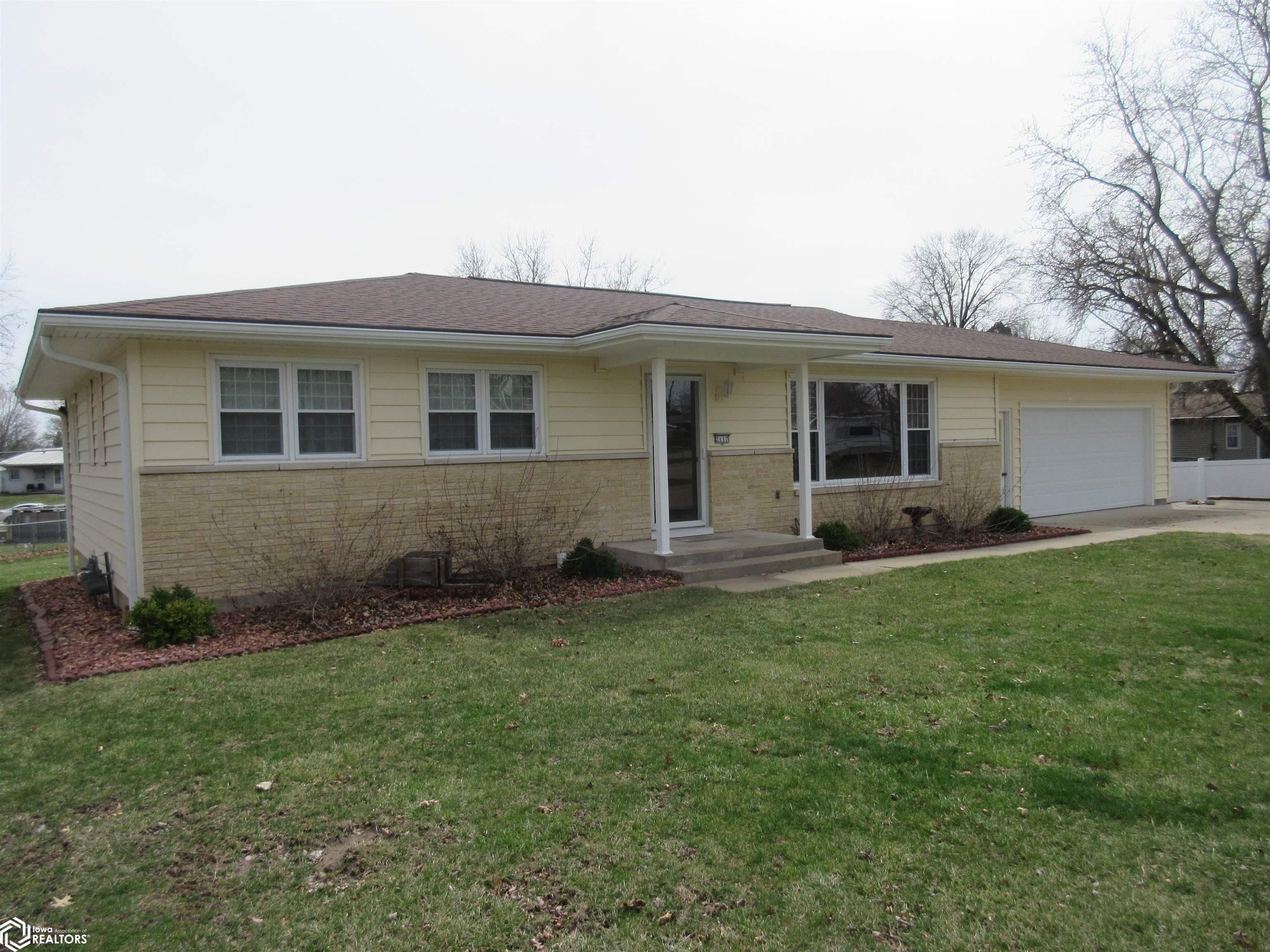 2117 Logan Court, Keokuk, Iowa image 2