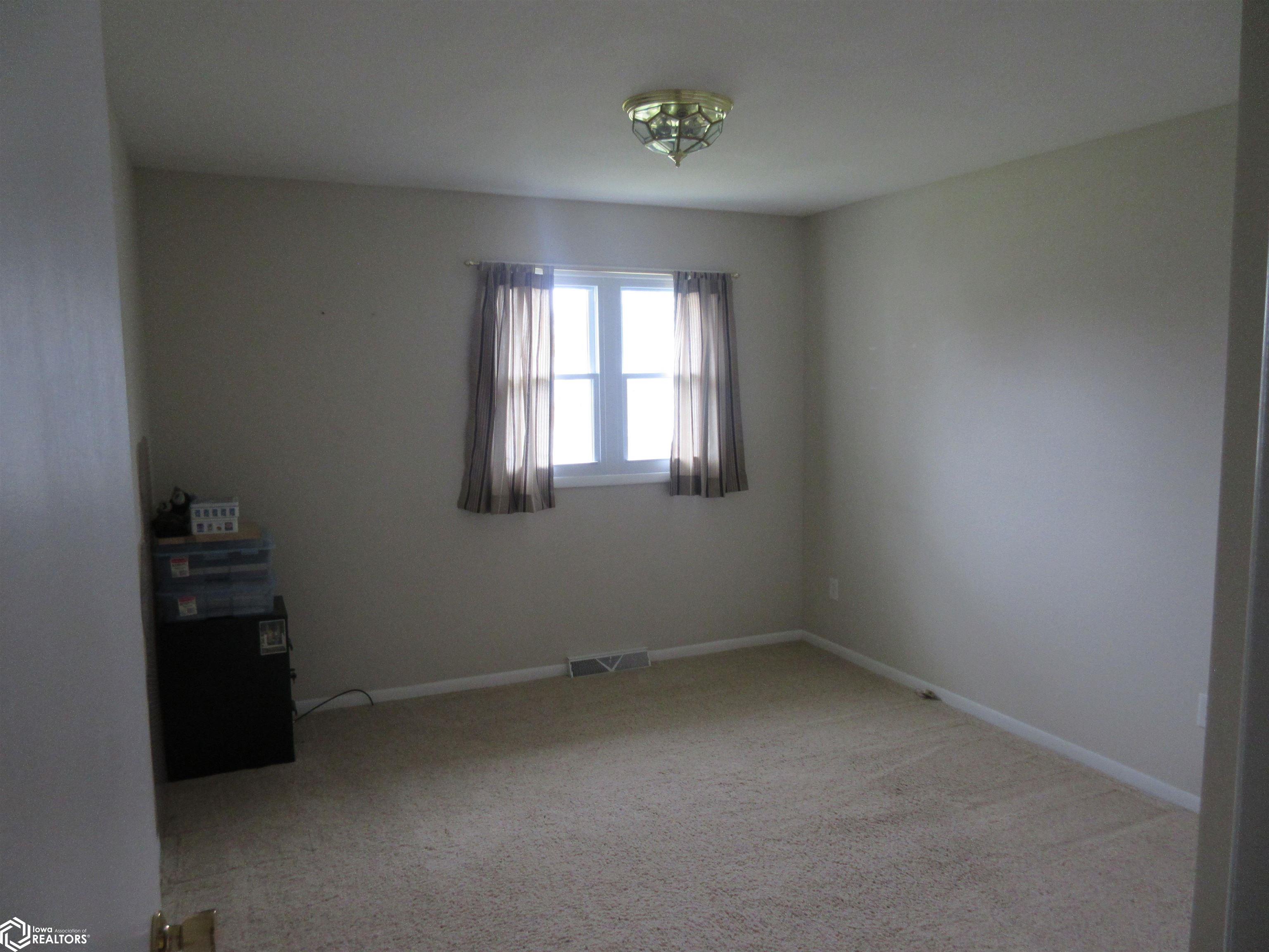 2117 Logan Court, Keokuk, Iowa image 11
