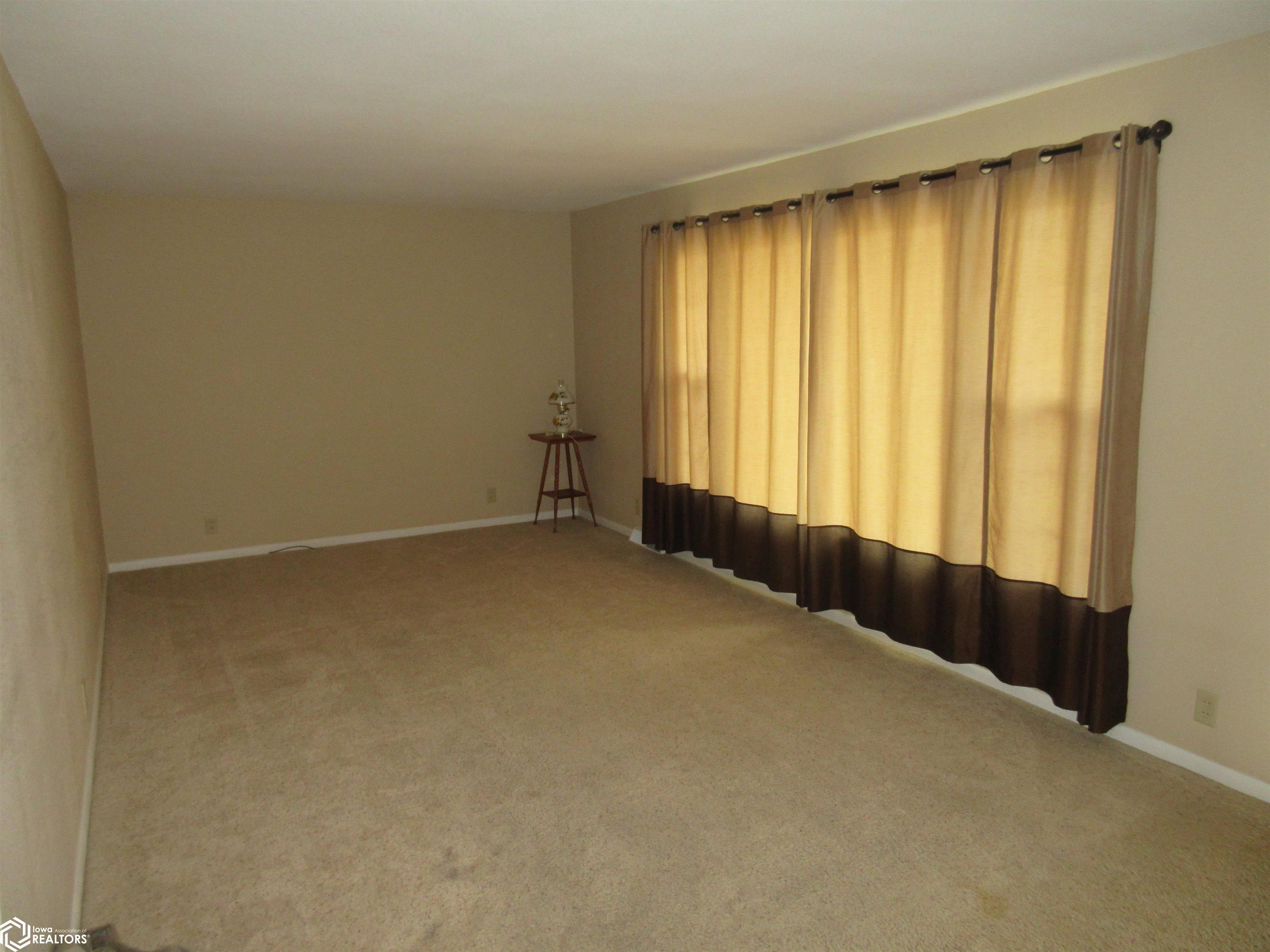 2117 Logan Court, Keokuk, Iowa image 3