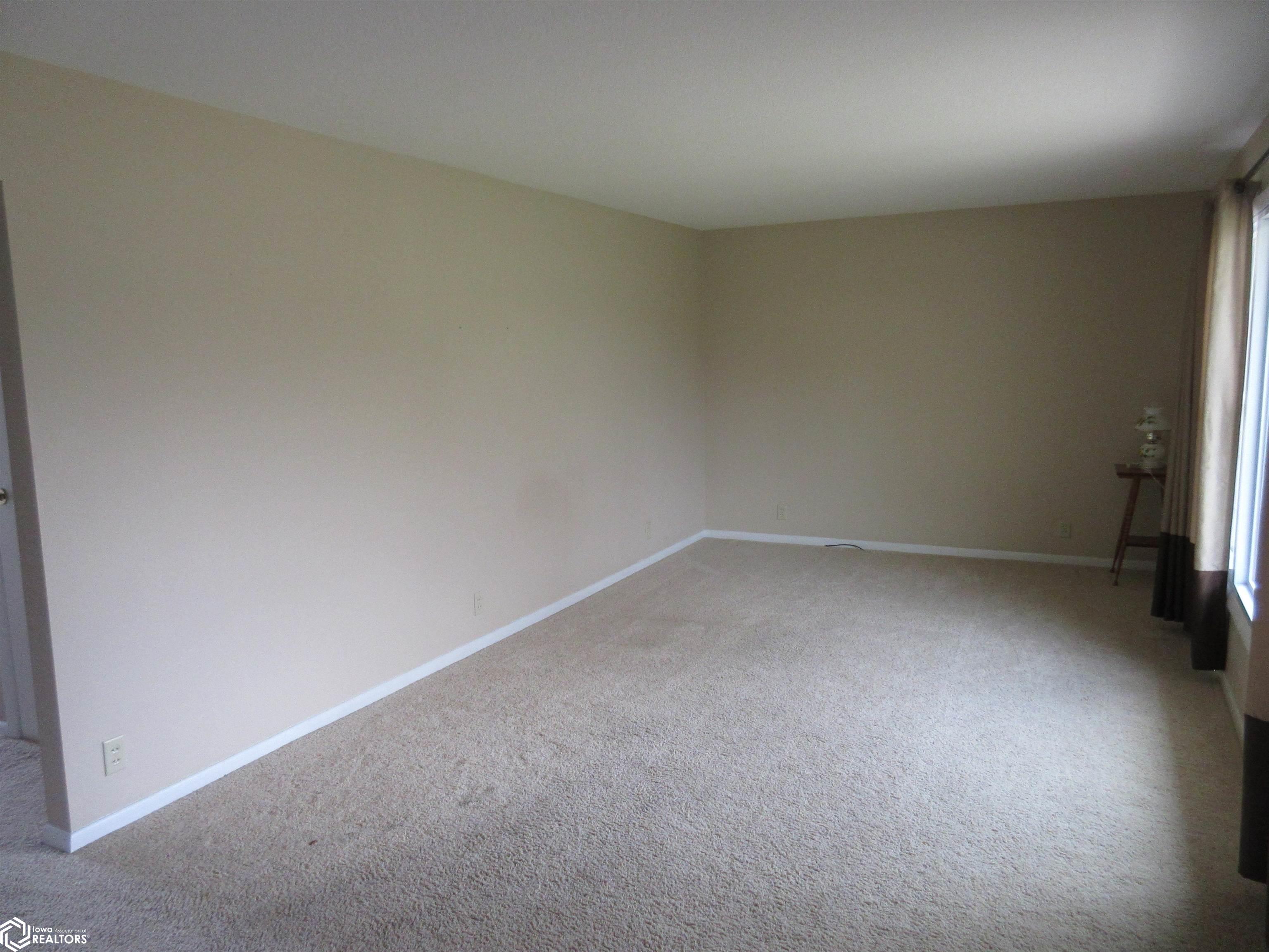 2117 Logan Court, Keokuk, Iowa image 4