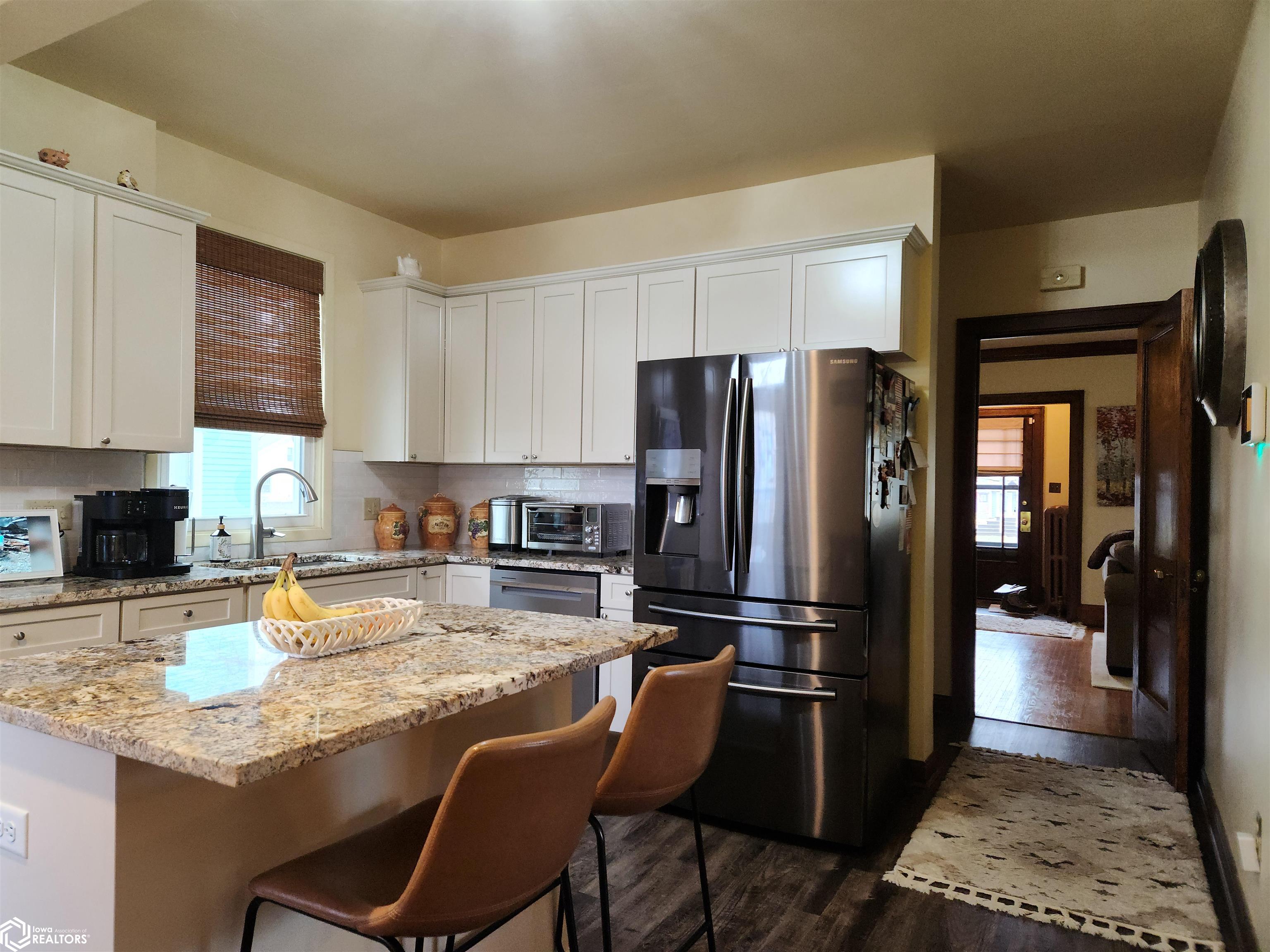 1003 East Street, Grinnell, Iowa image 13