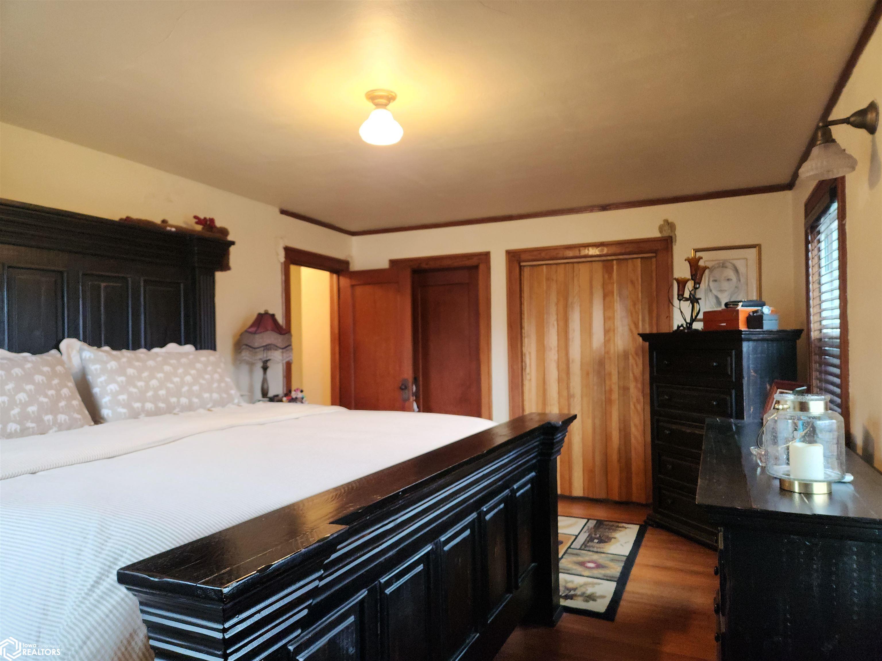 1003 East Street, Grinnell, Iowa image 21