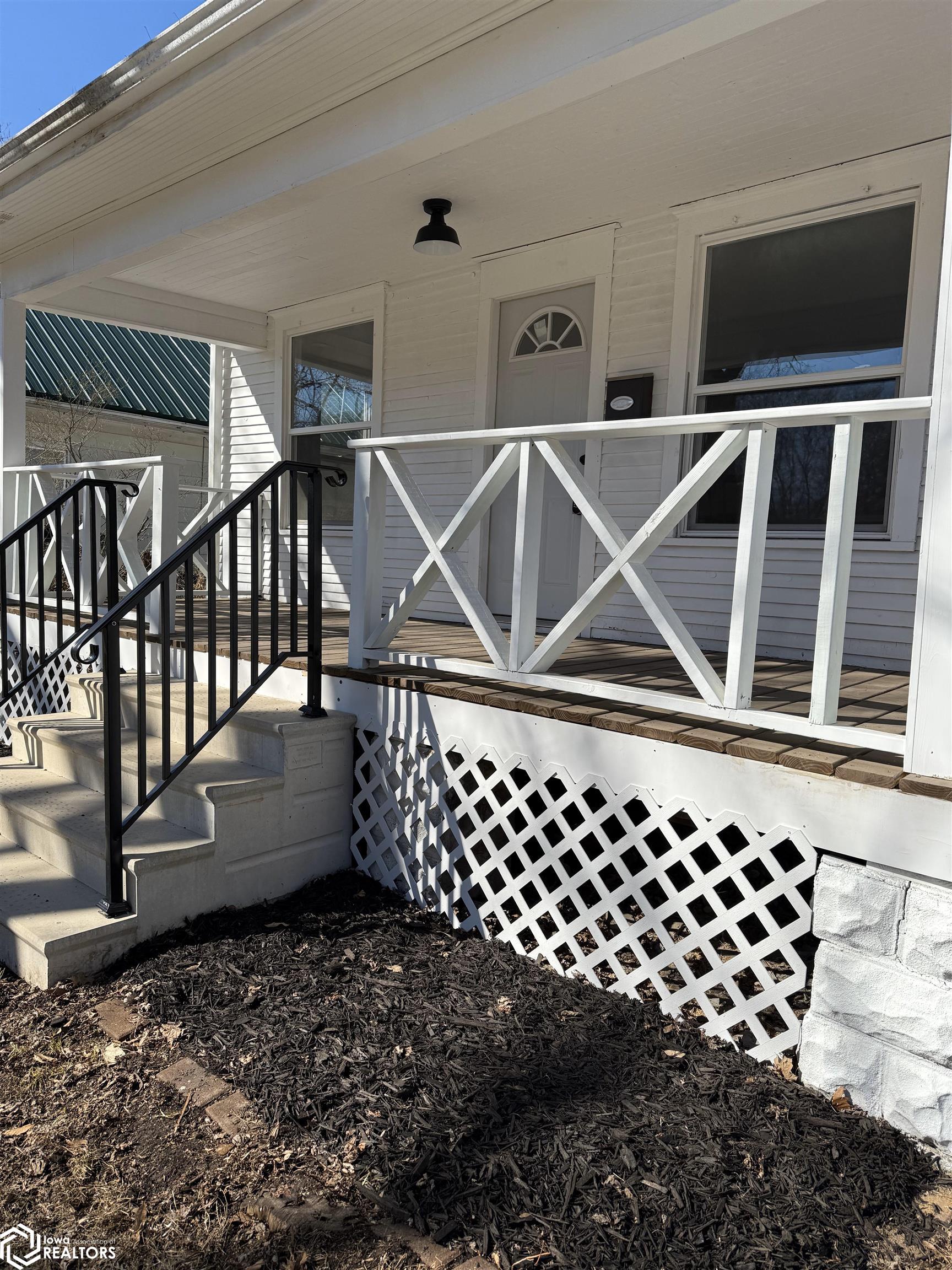 604 S 4th, Fairfield, Iowa image 23