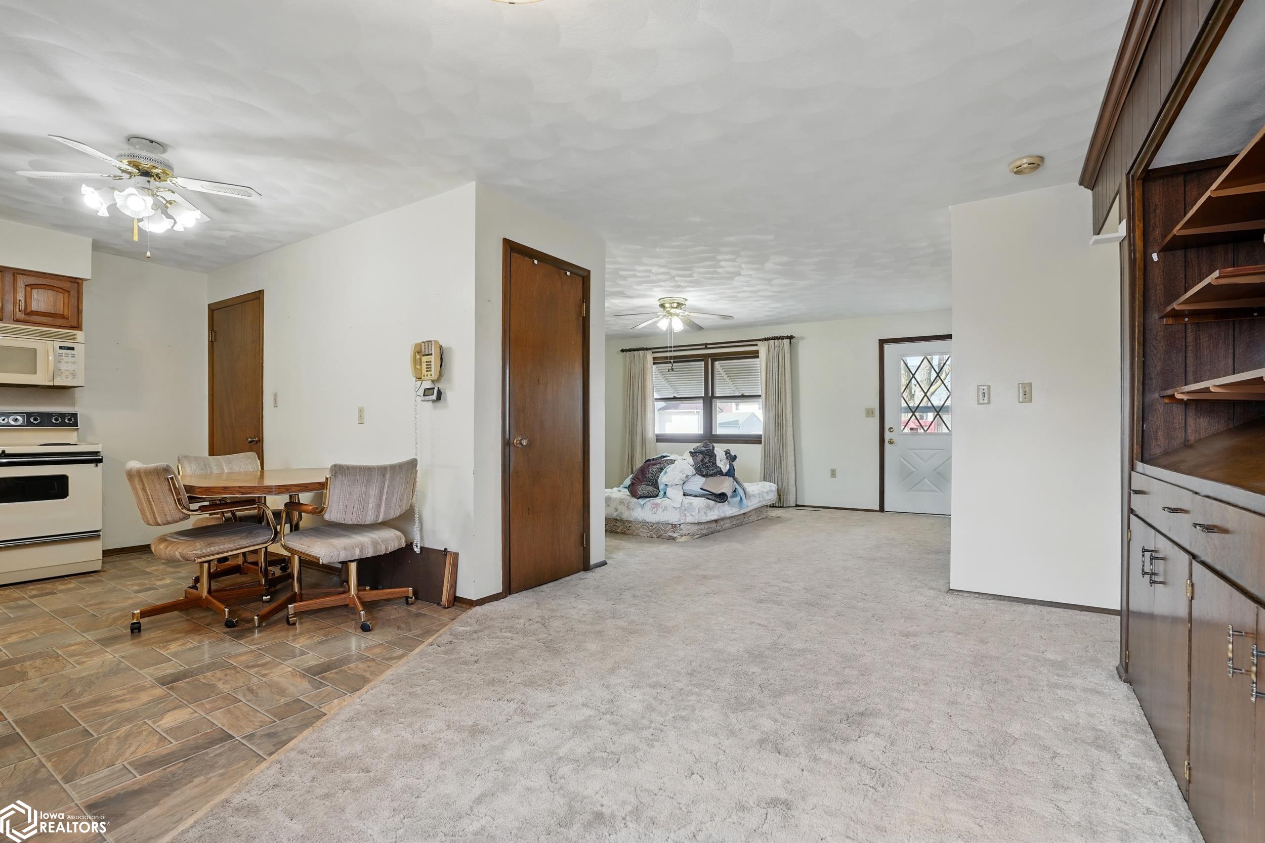 1406 N 4th Avenue, Washington, Iowa image 35