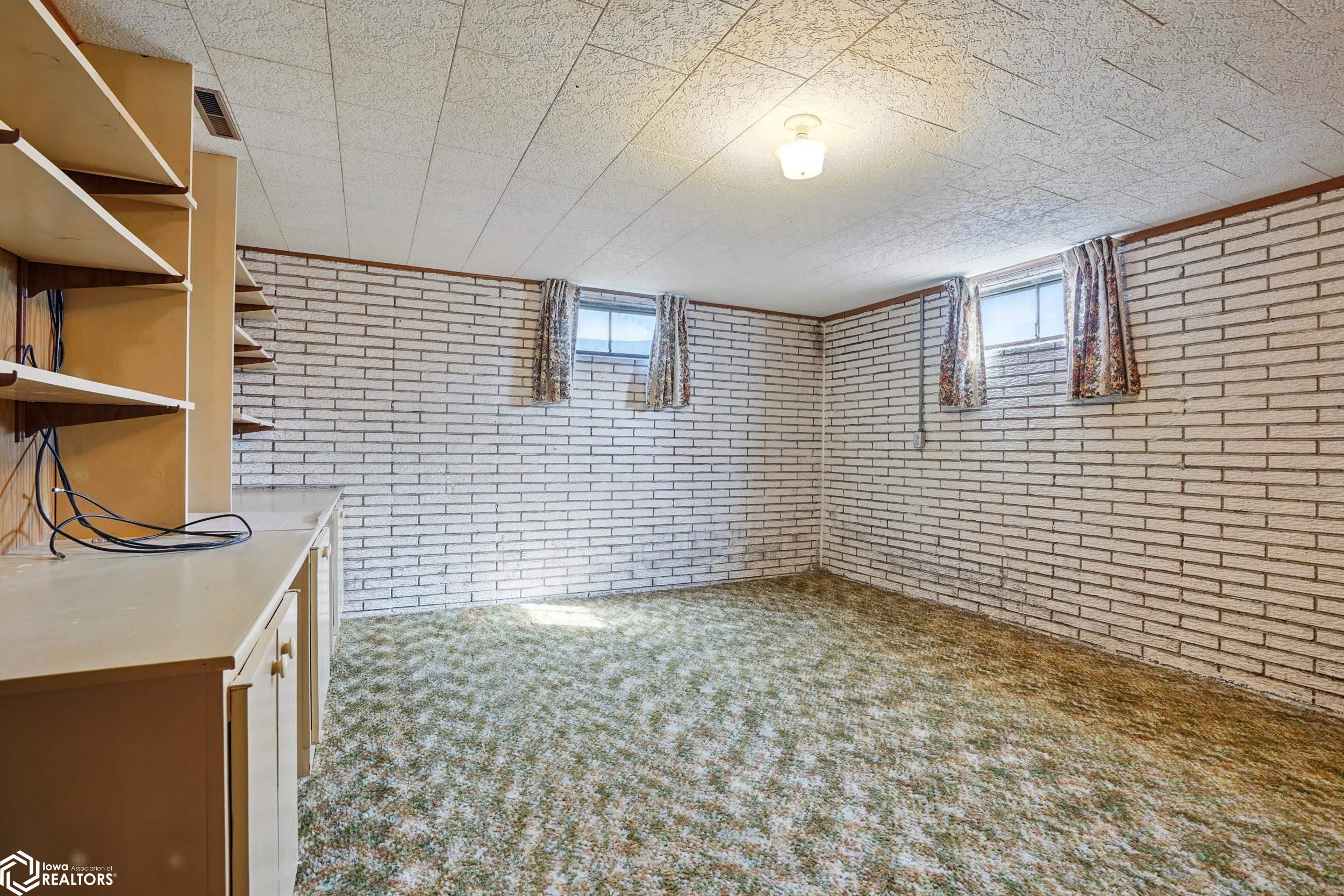 1406 N 4th Avenue, Washington, Iowa image 48