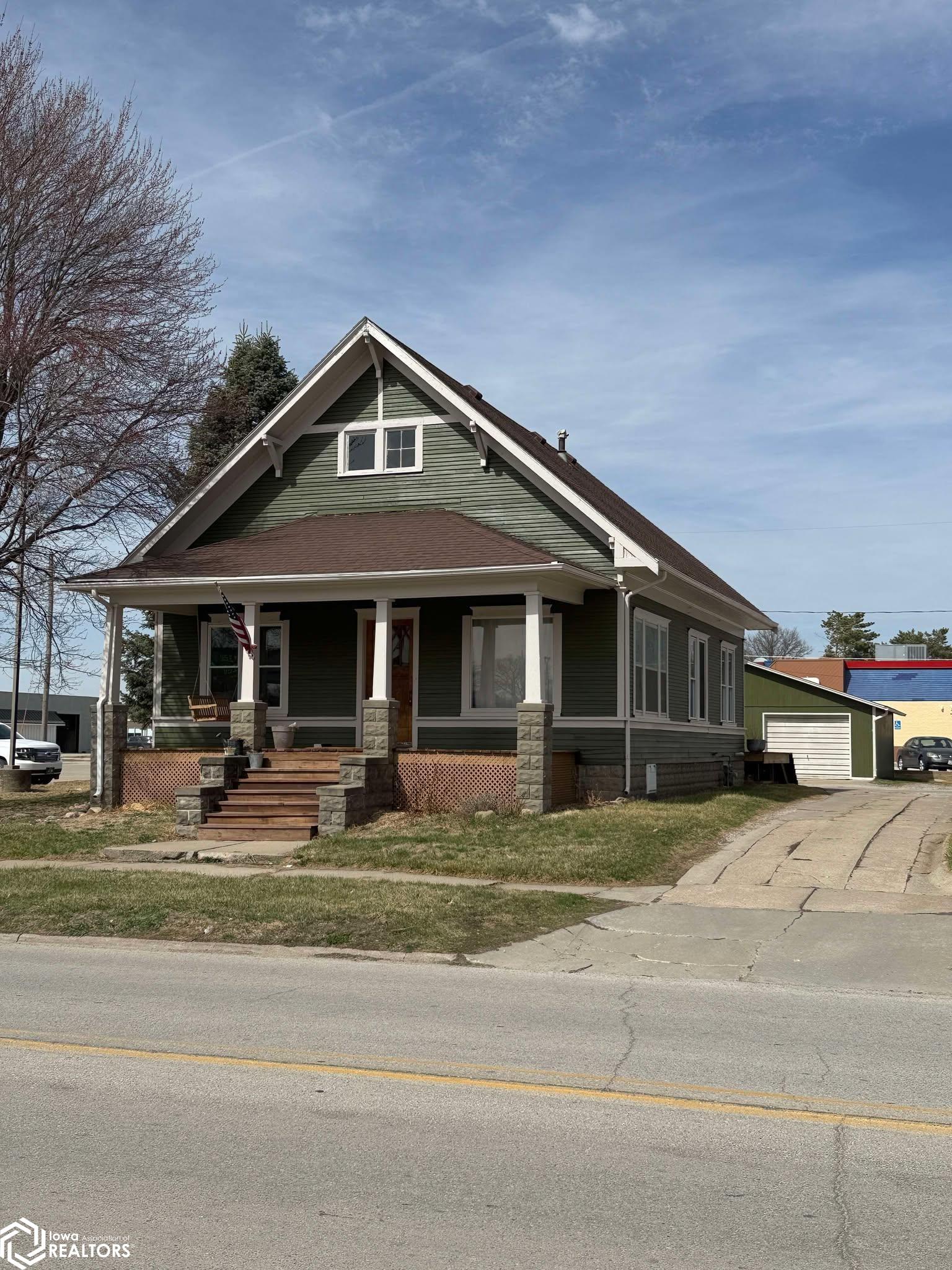 107 W Oak Street, Red Oak, Iowa image 1