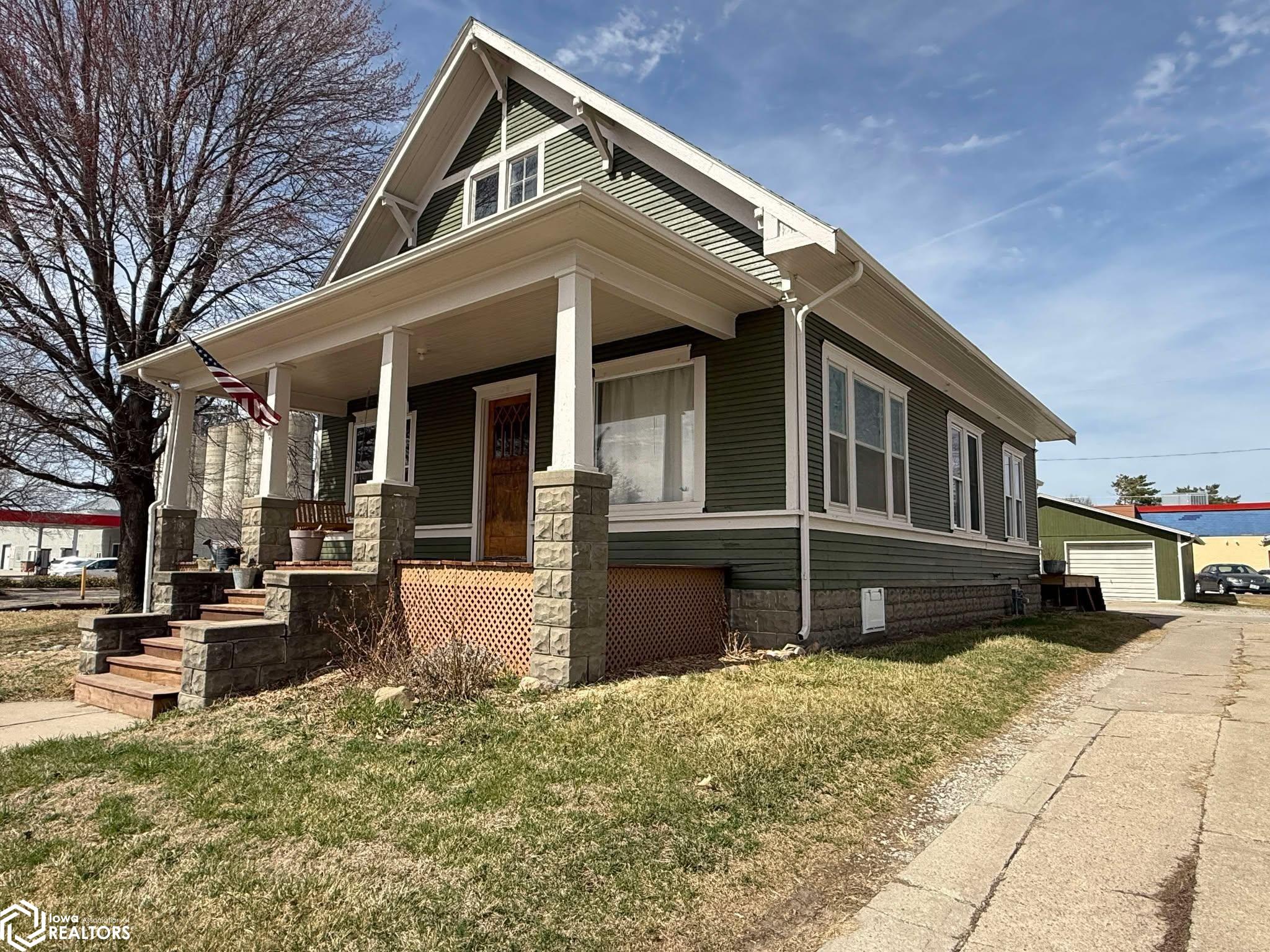 107 W Oak Street, Red Oak, Iowa image 2