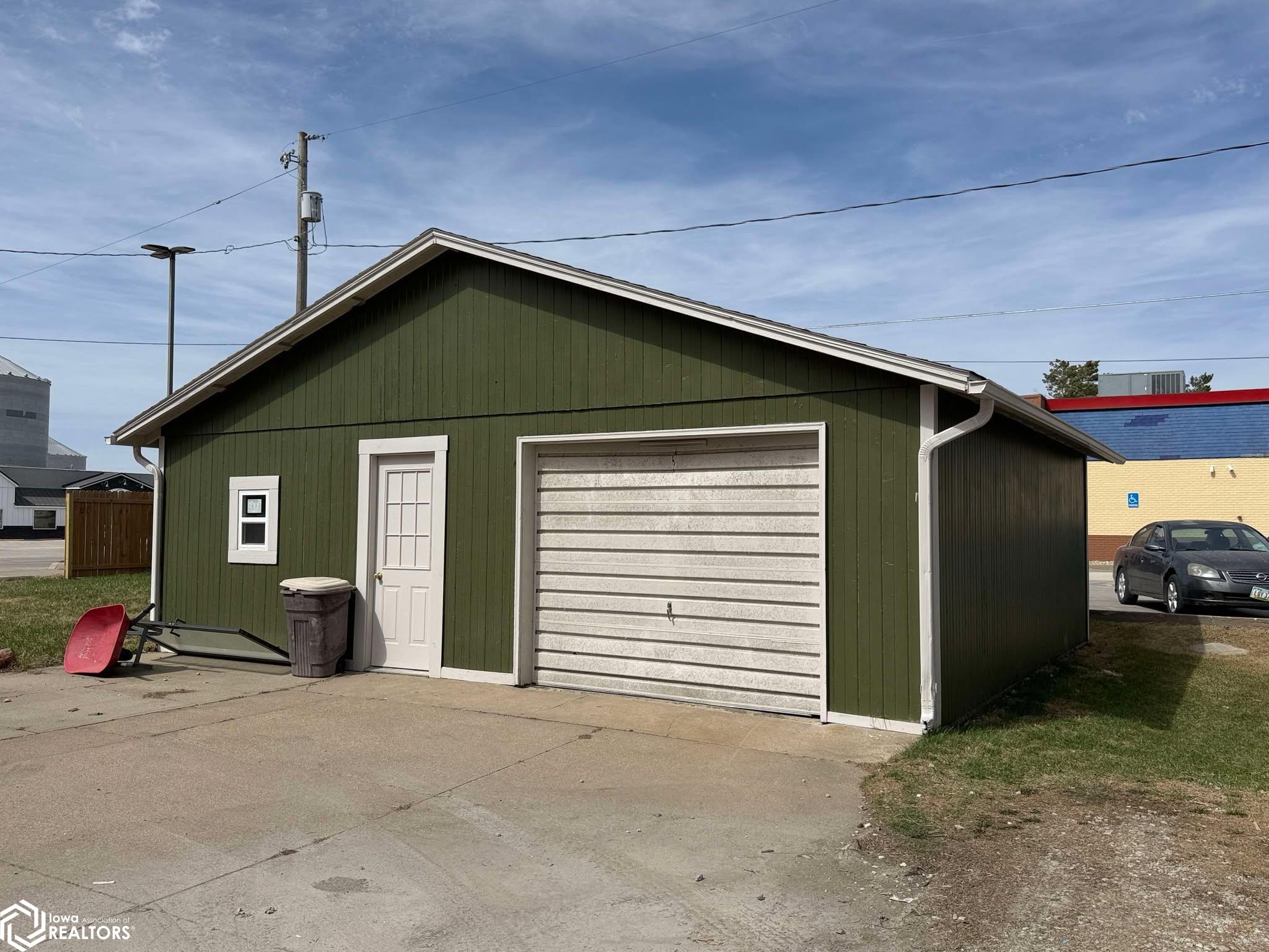 107 W Oak Street, Red Oak, Iowa image 18