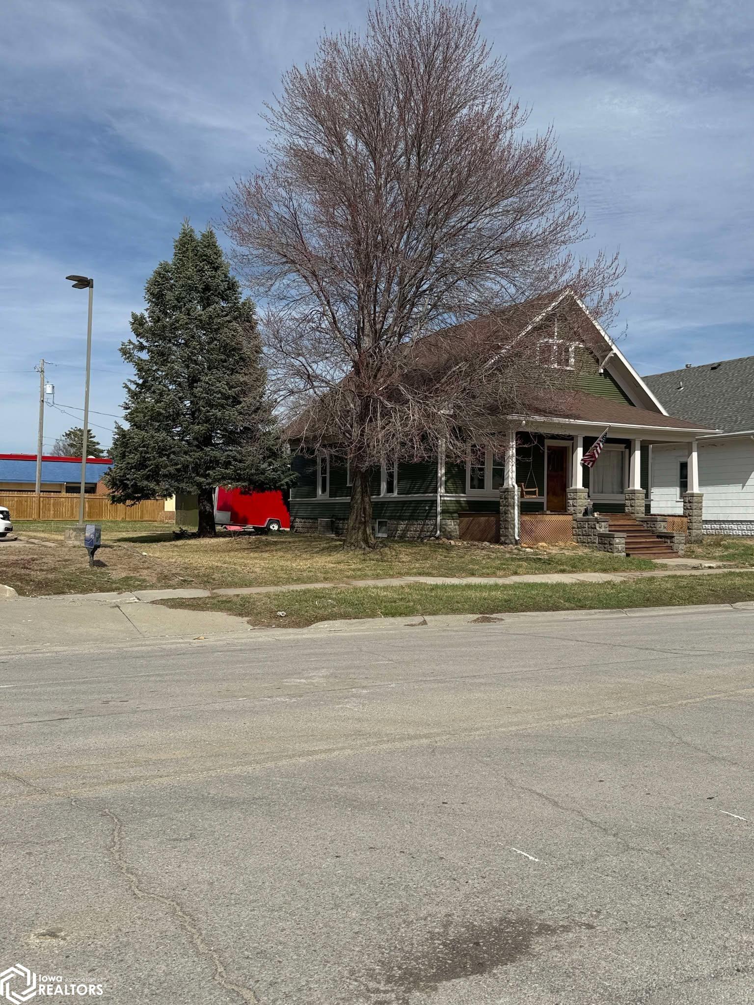 107 W Oak Street, Red Oak, Iowa image 3
