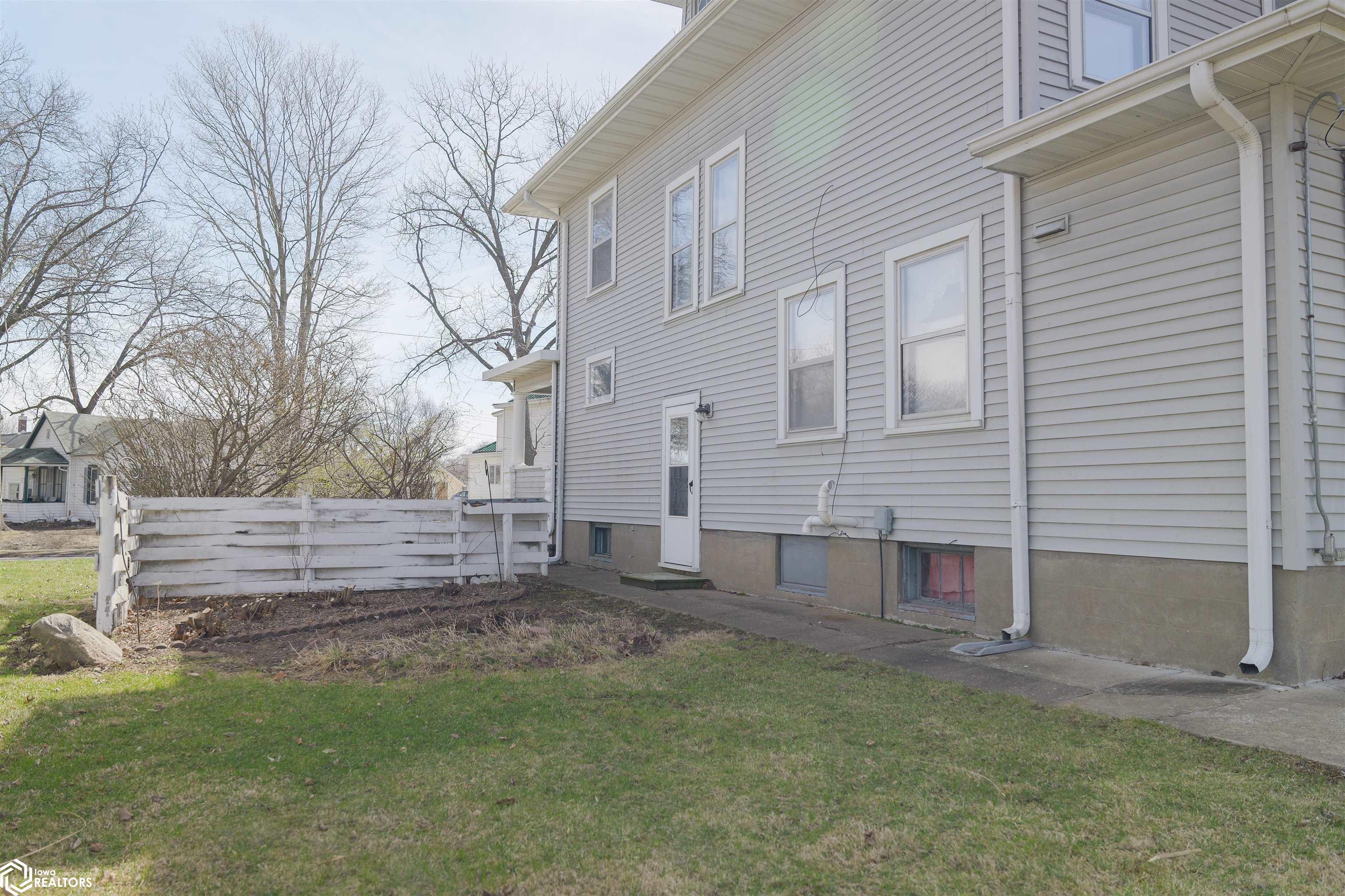 815 Summer Street, Burlington, Iowa image 31