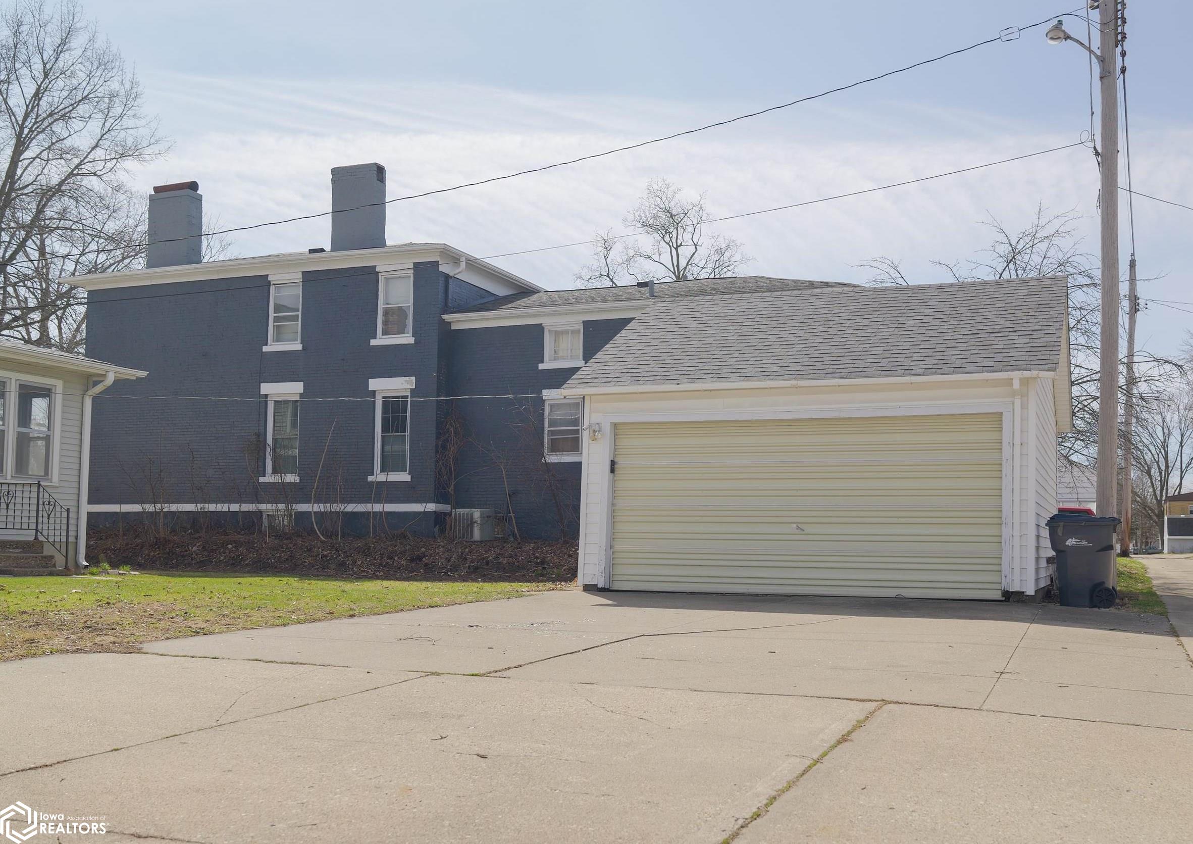 815 Summer Street, Burlington, Iowa image 36