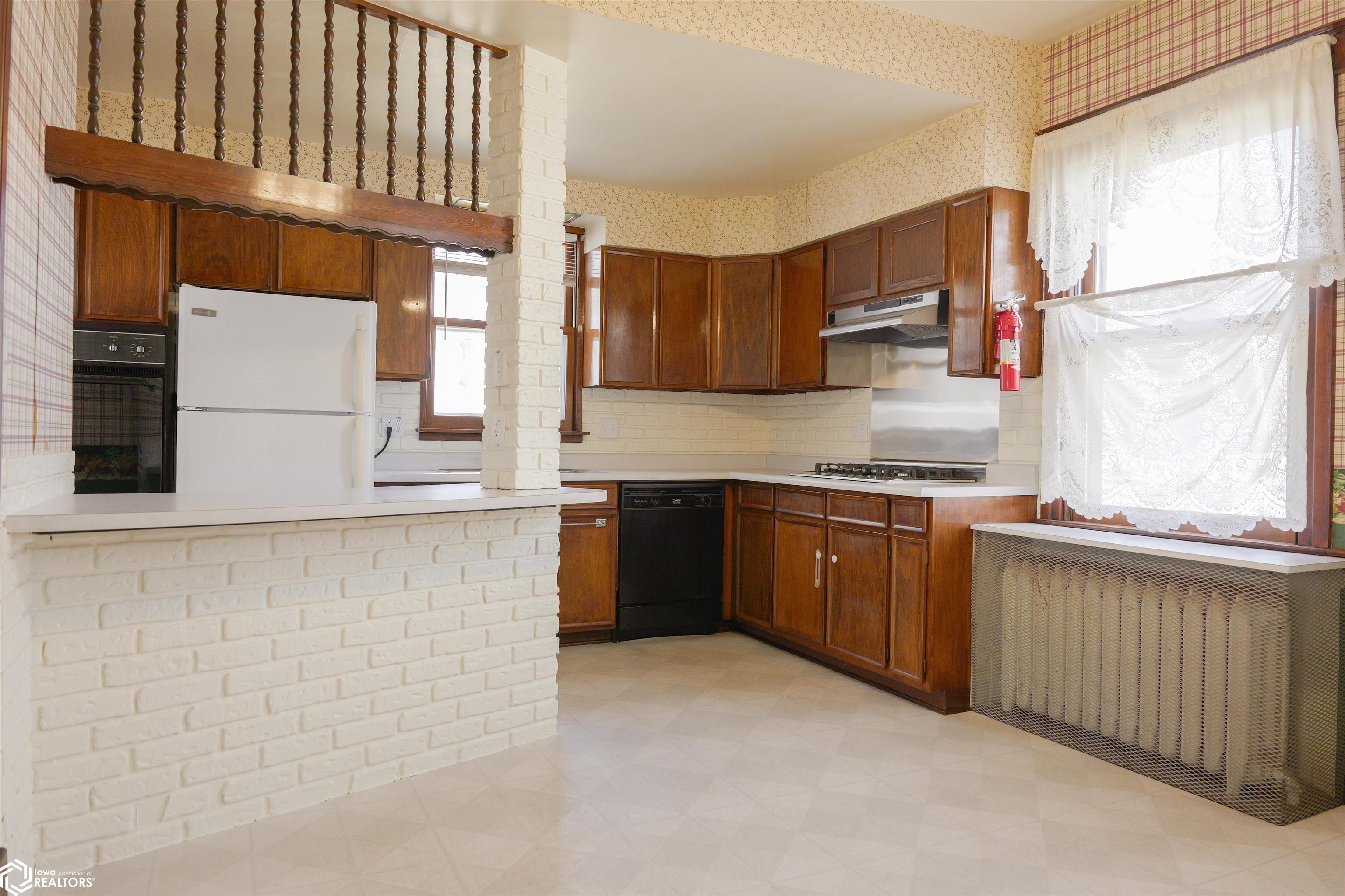 815 Summer Street, Burlington, Iowa image 7