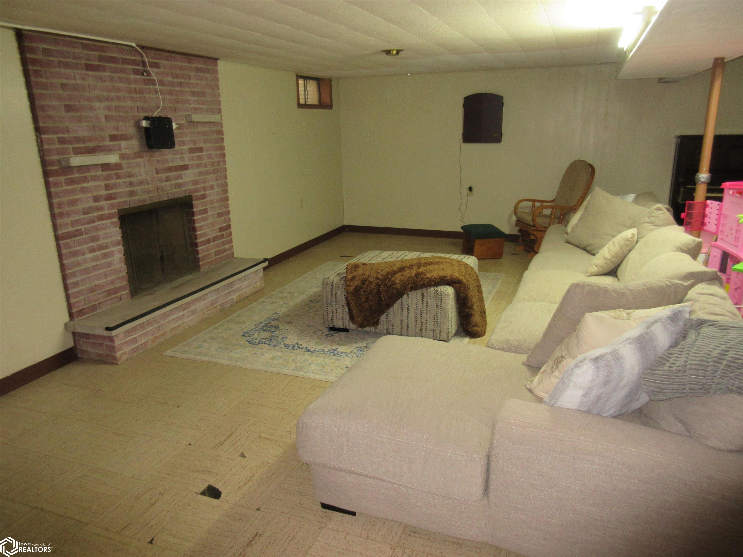 1934 Lofton Drive, Keokuk, Iowa image 27