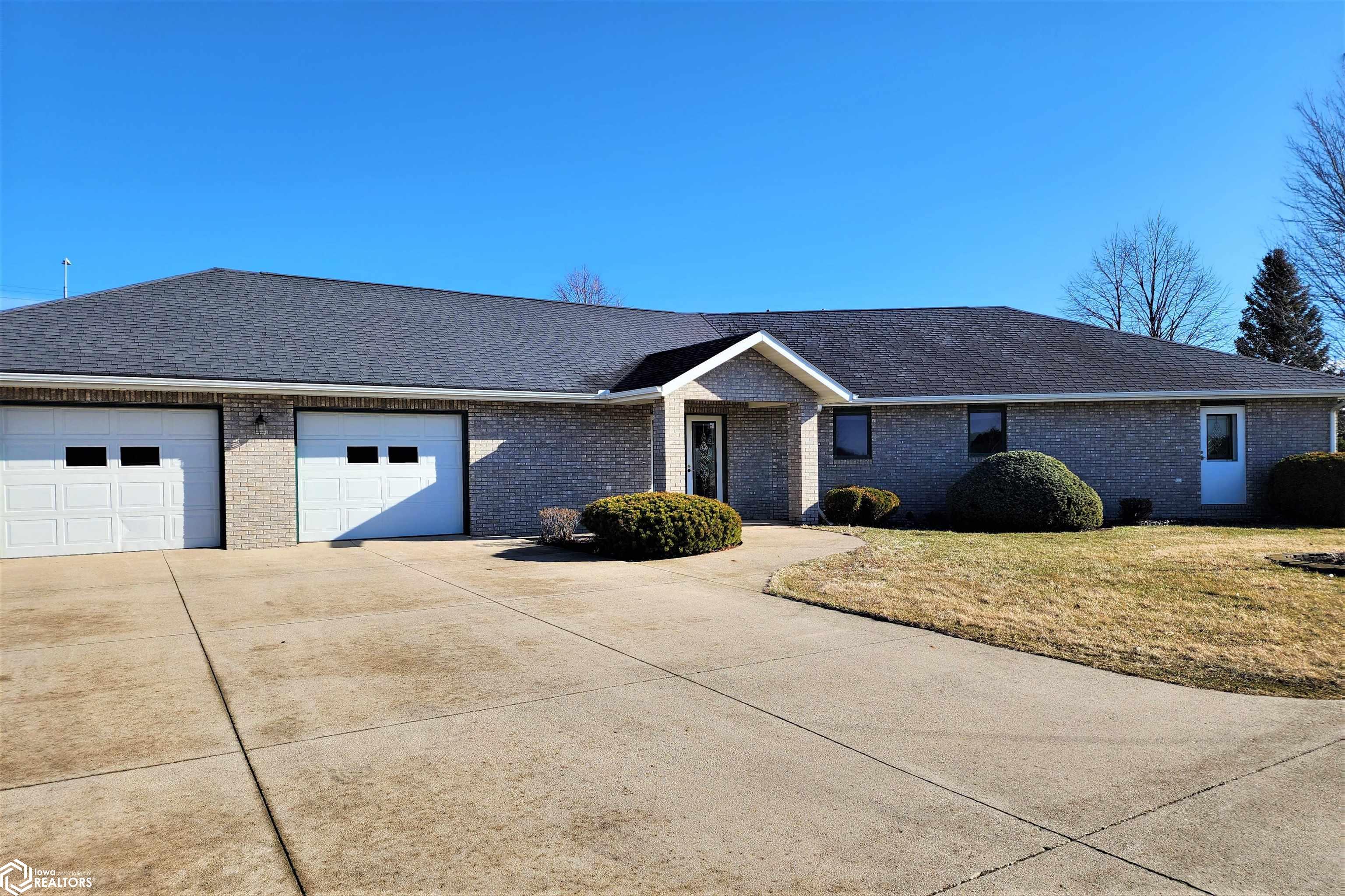 1309 N Country Club Road, Algona, Iowa image 2