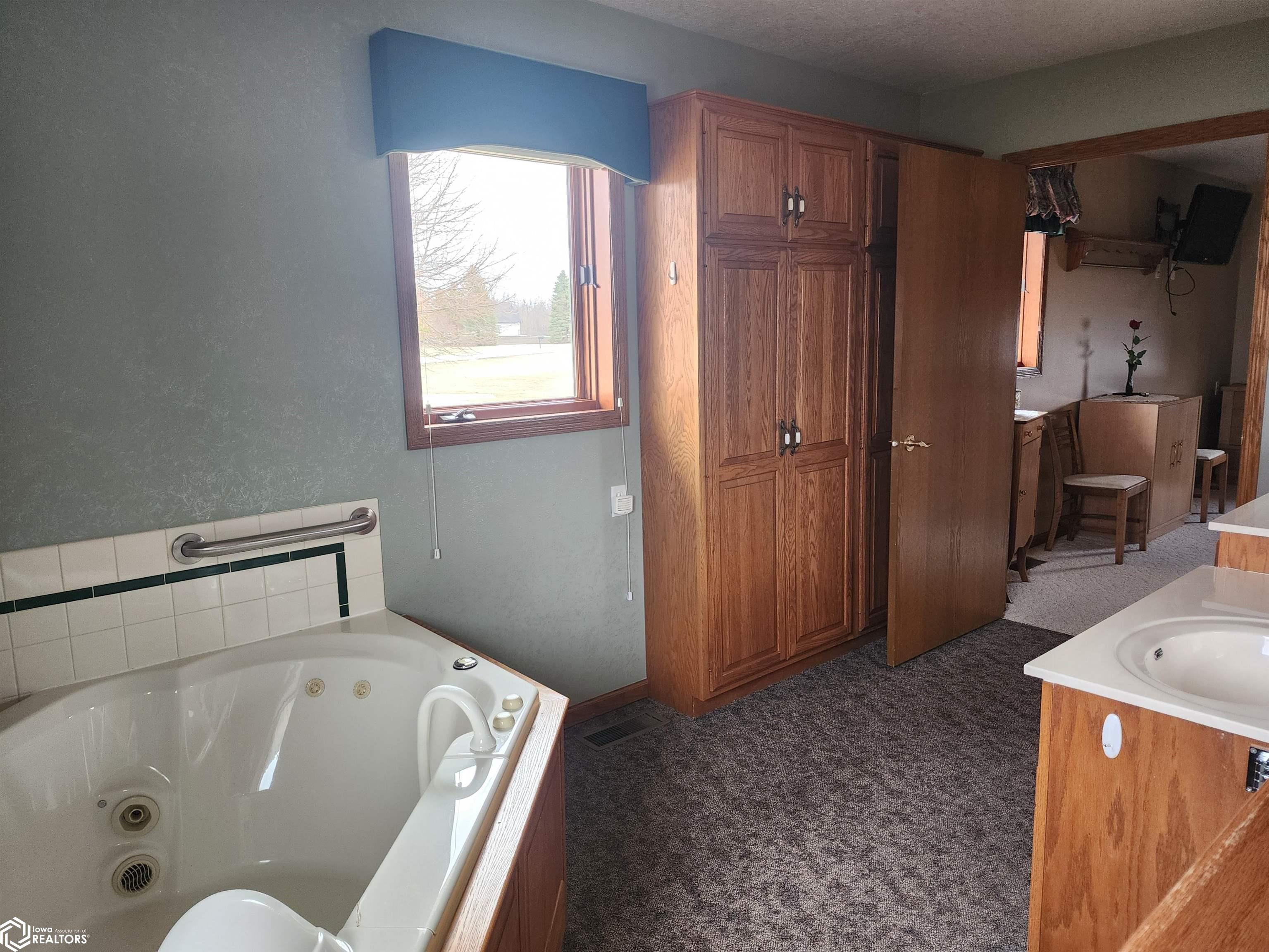1309 N Country Club Road, Algona, Iowa image 16