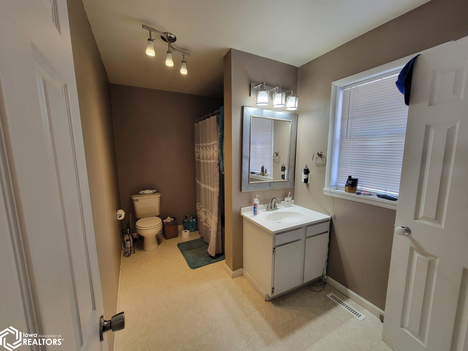 525 Summit Avenue, Keokuk, Iowa image 16