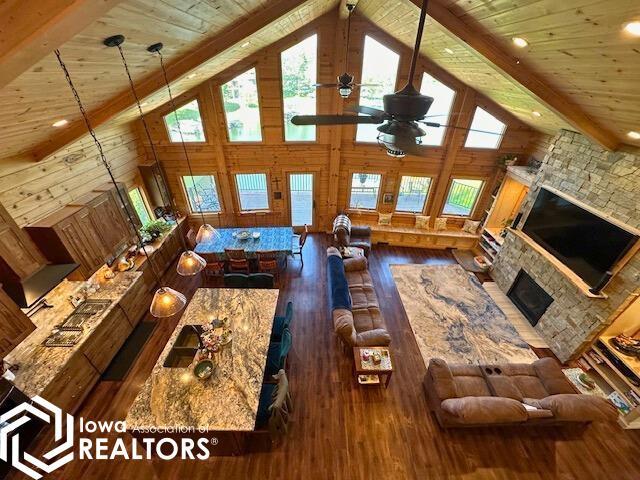 4214 W Lakeshore Drive, Brooklyn, Iowa image 6