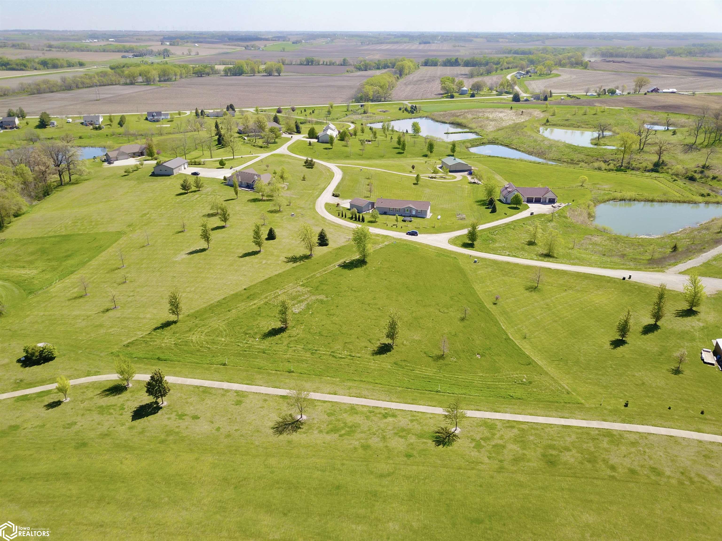 309 Hillside Drive, Lynnville, Iowa image 5