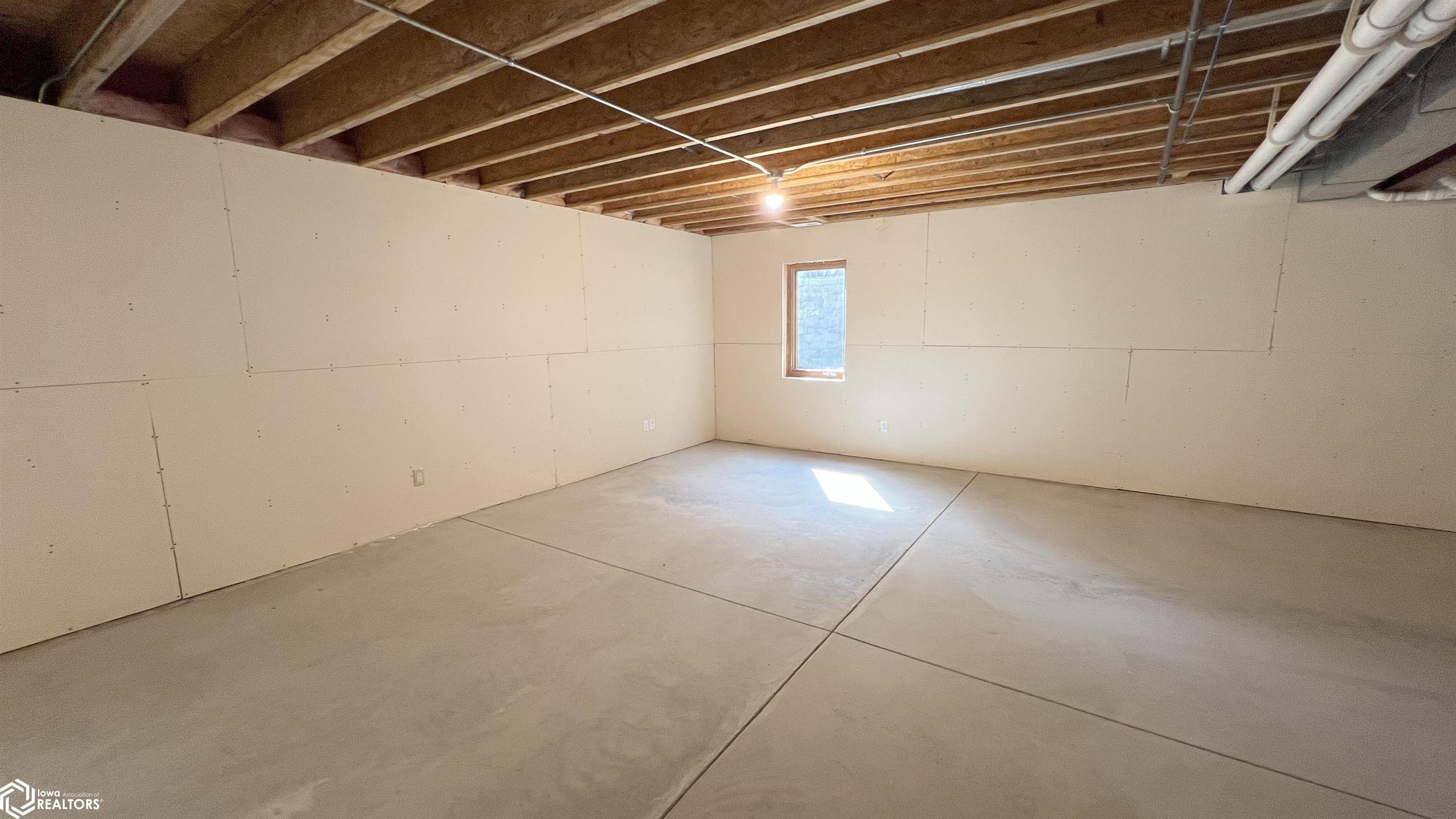 1797 Springview Drive, Mason City, Iowa image 26