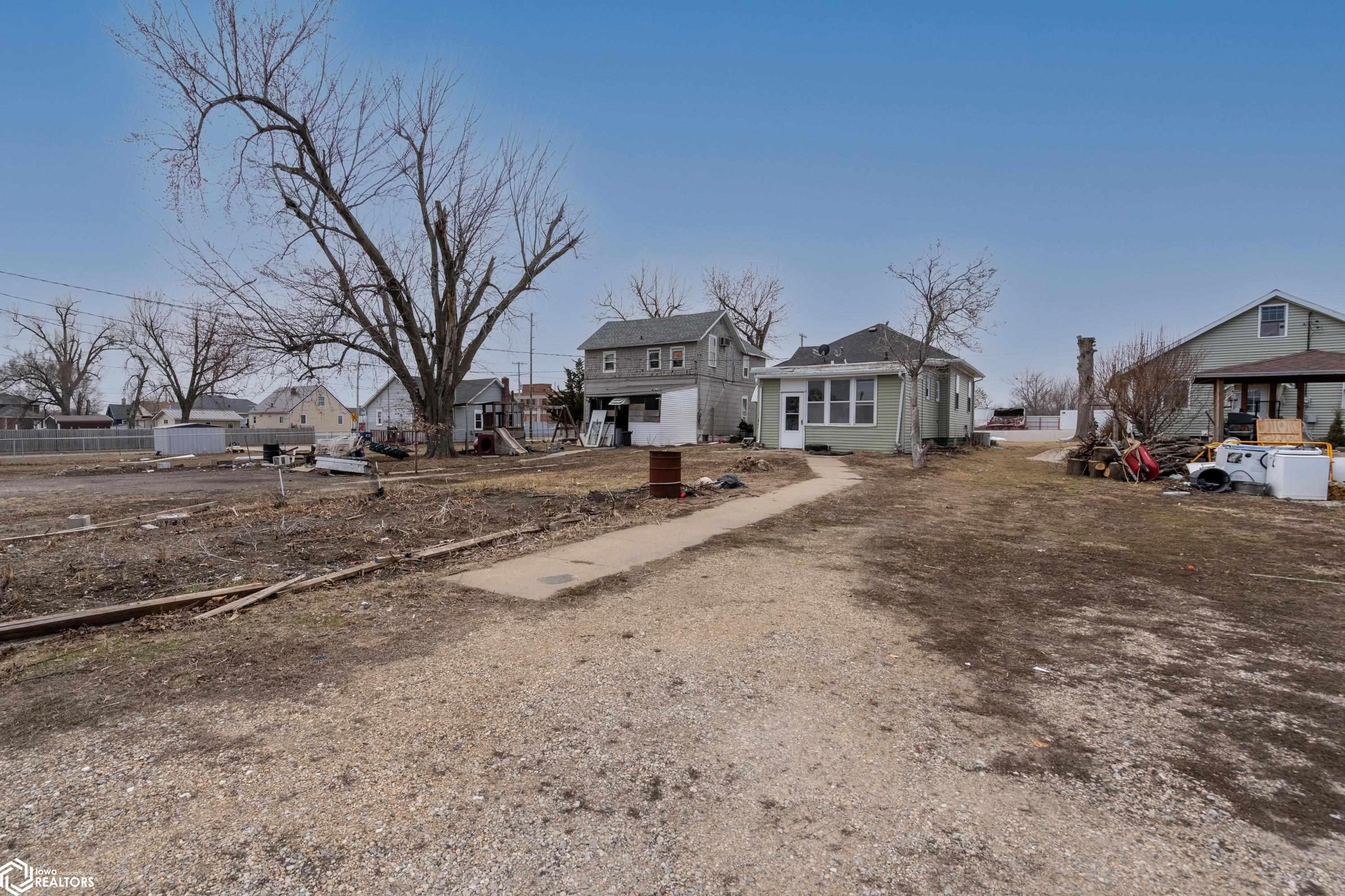107 N 9th Avenue, Marshalltown, Iowa image 5