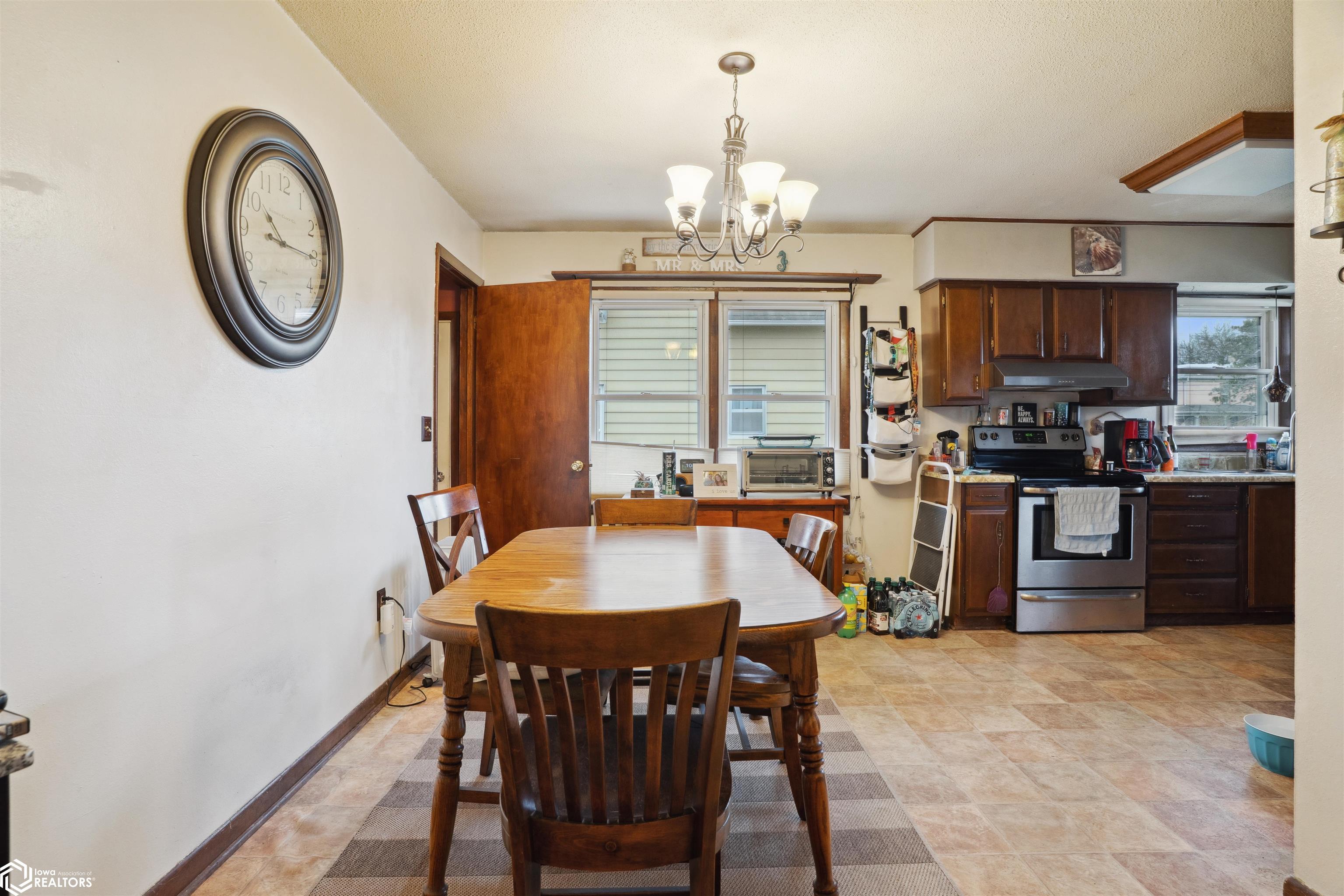 824 S Plane Street, Burlington, Iowa image 9