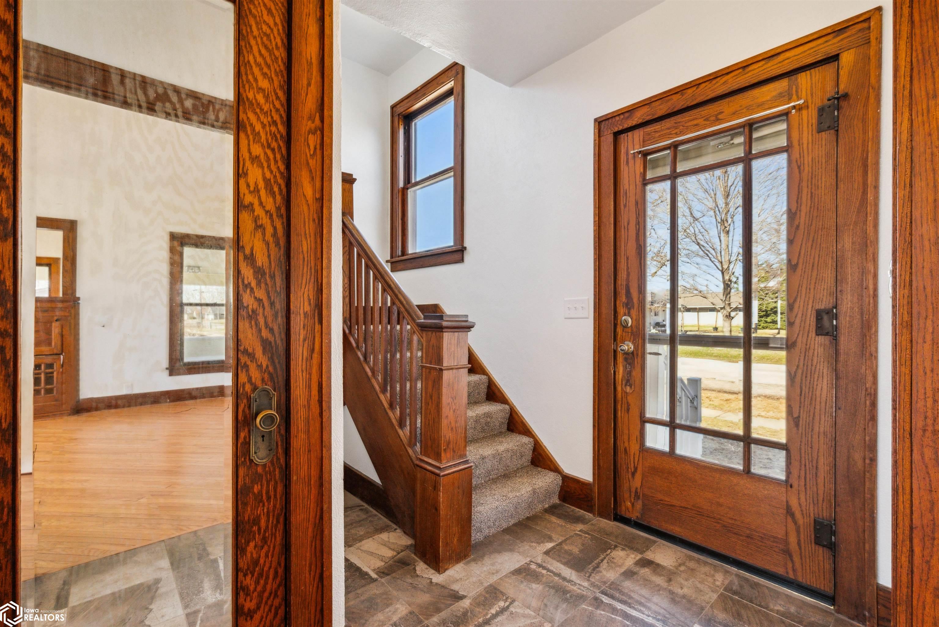 210 3rd Street, Melbourne, Iowa image 18