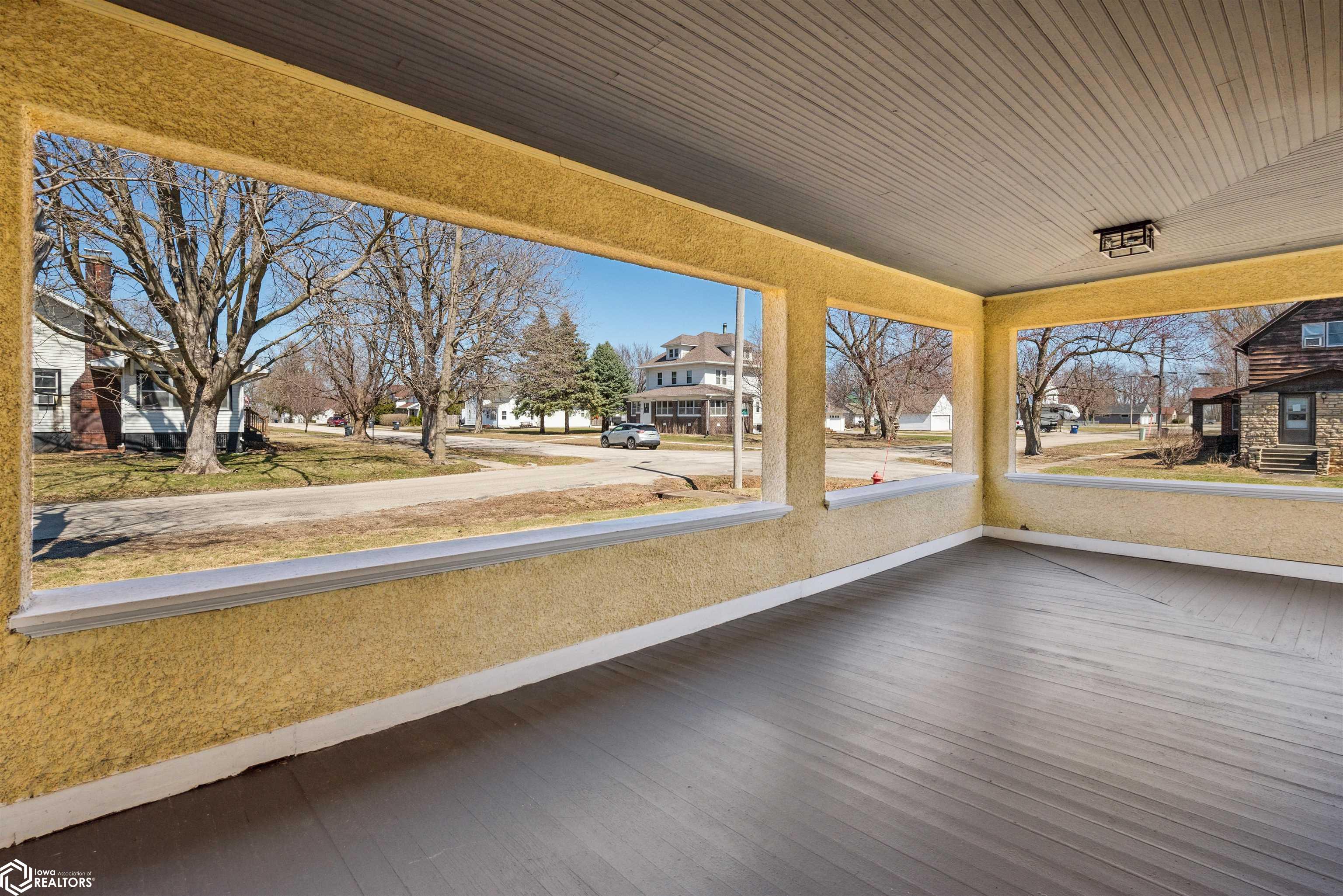 210 3rd Street, Melbourne, Iowa image 4