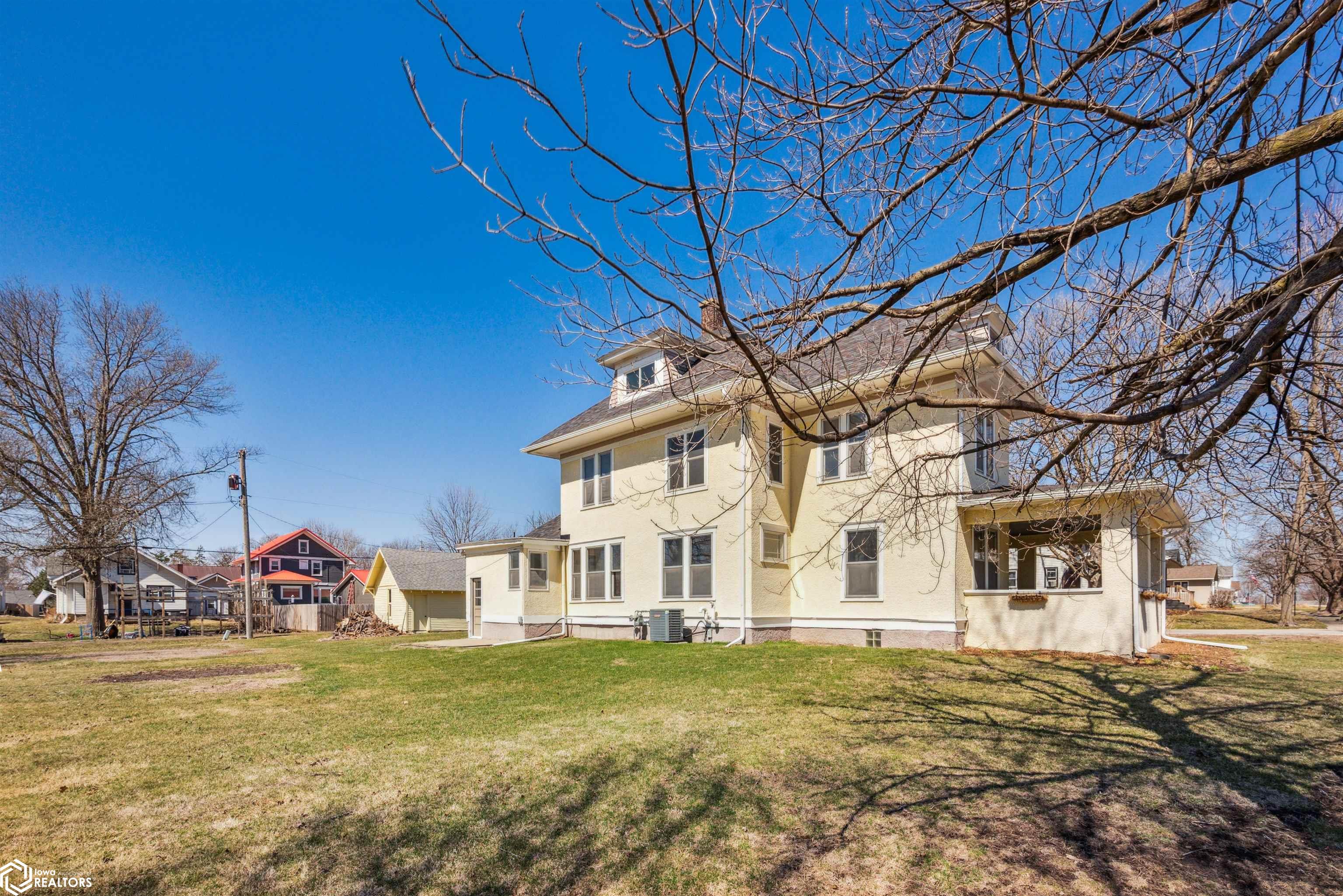 210 3rd Street, Melbourne, Iowa image 33