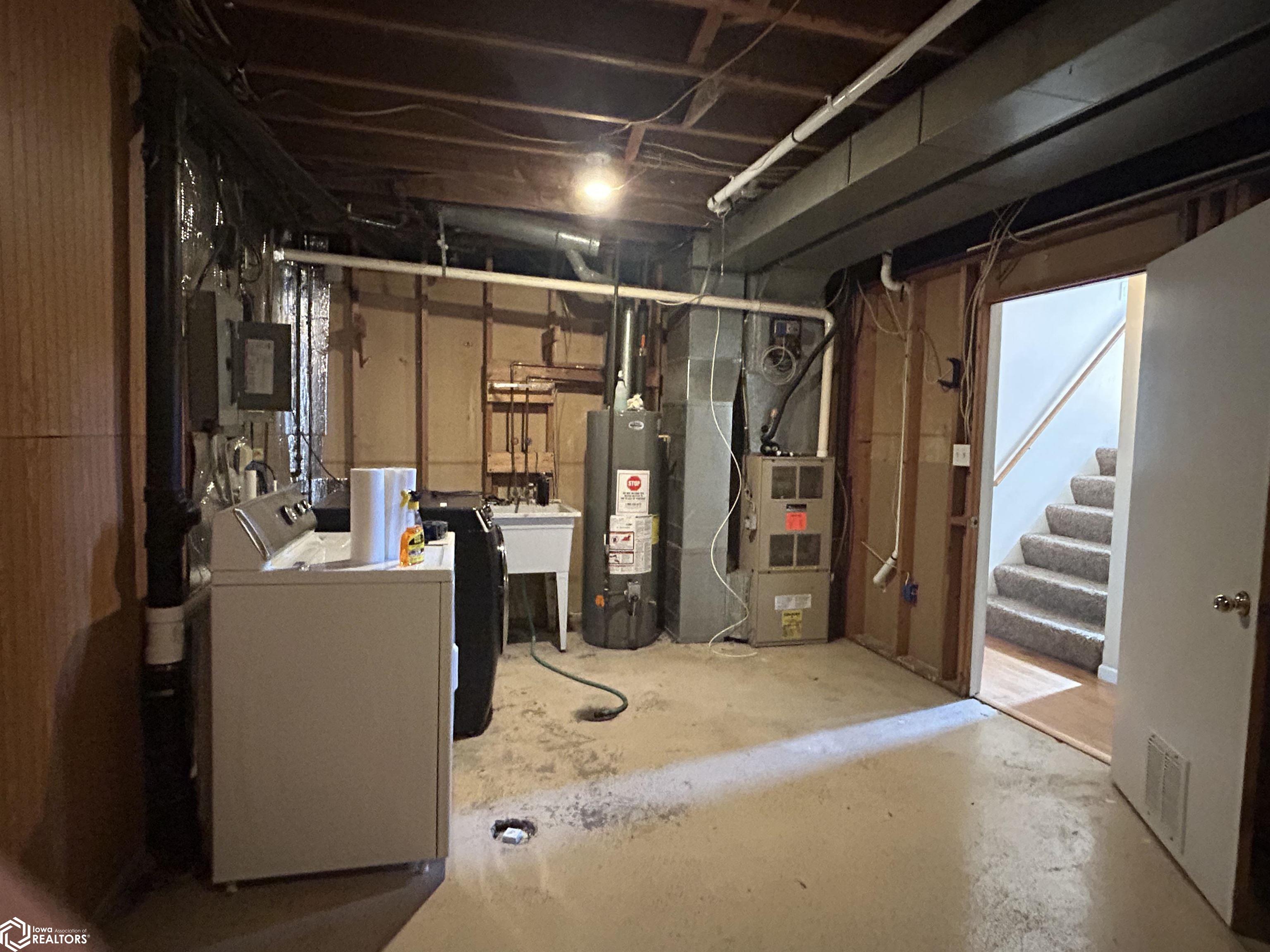 214 Plaza Heights Road, Marshalltown, Iowa image 19