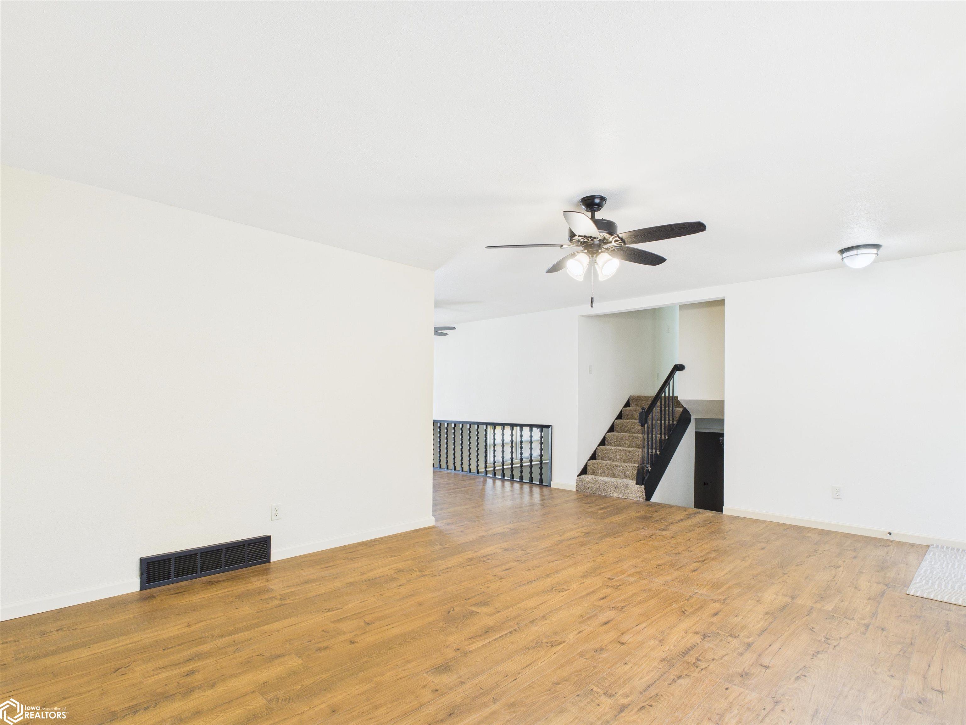9 Pine Court, Montrose, Iowa image 2