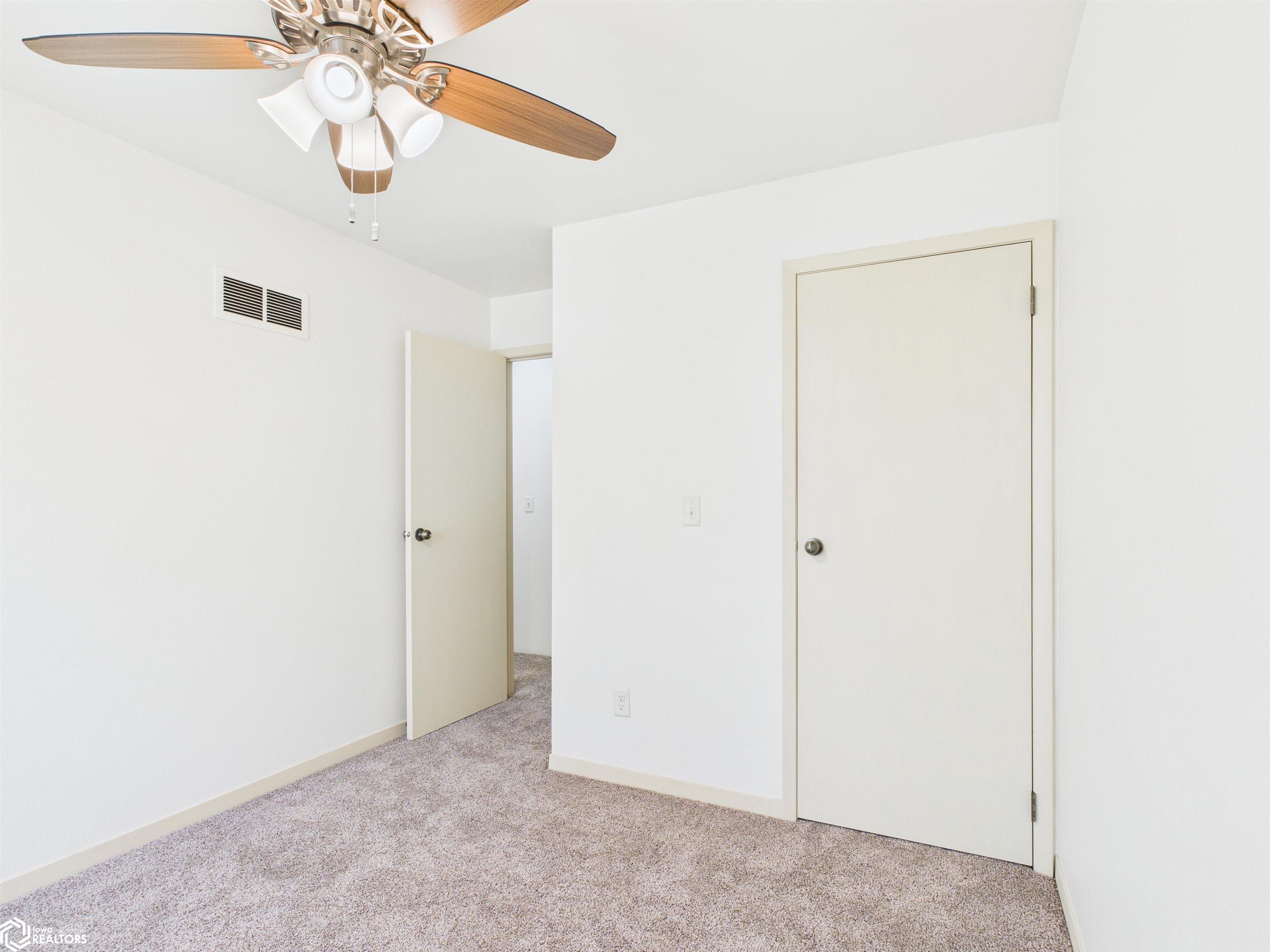 9 Pine Court, Montrose, Iowa image 17
