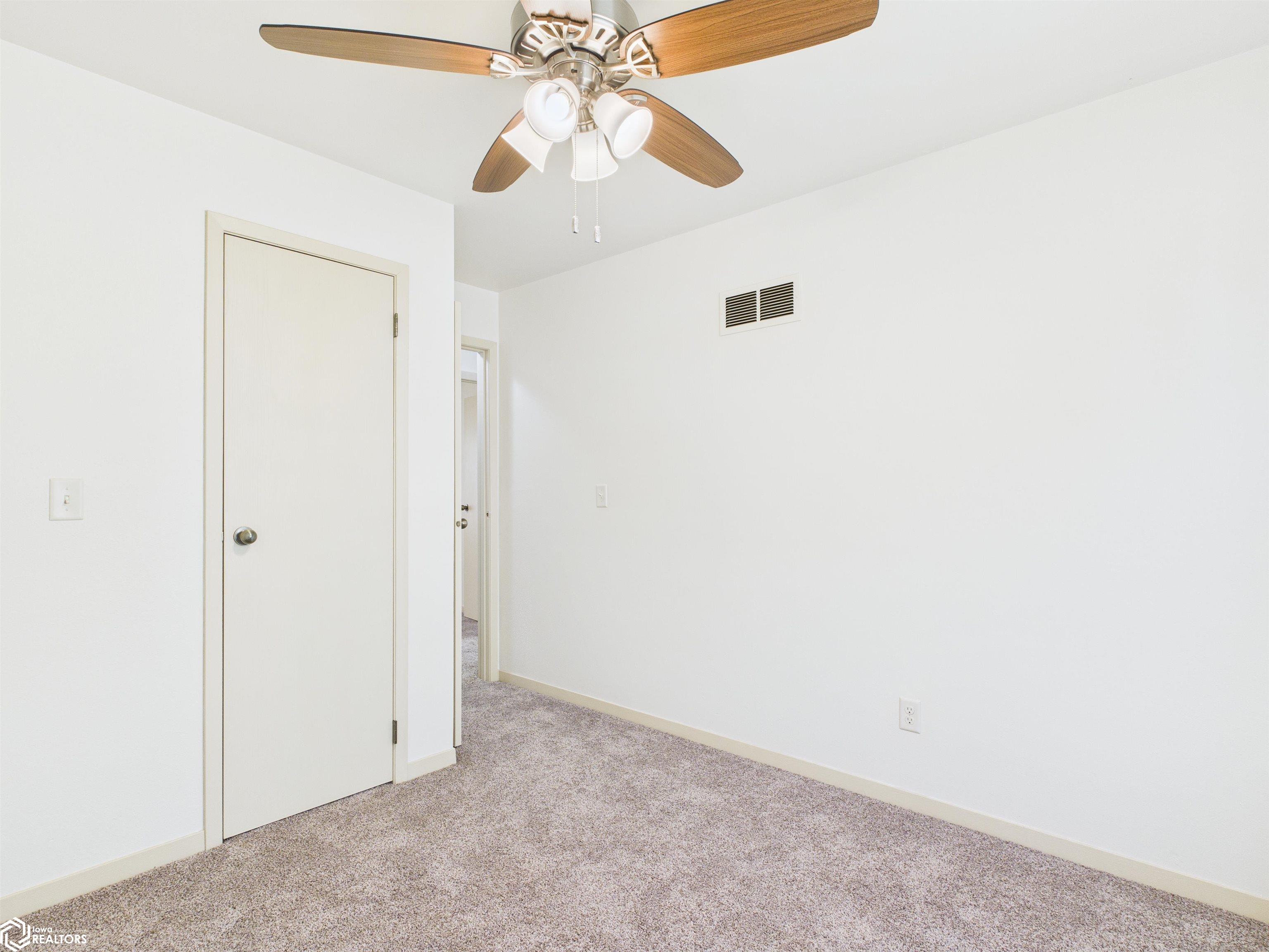 9 Pine Court, Montrose, Iowa image 10
