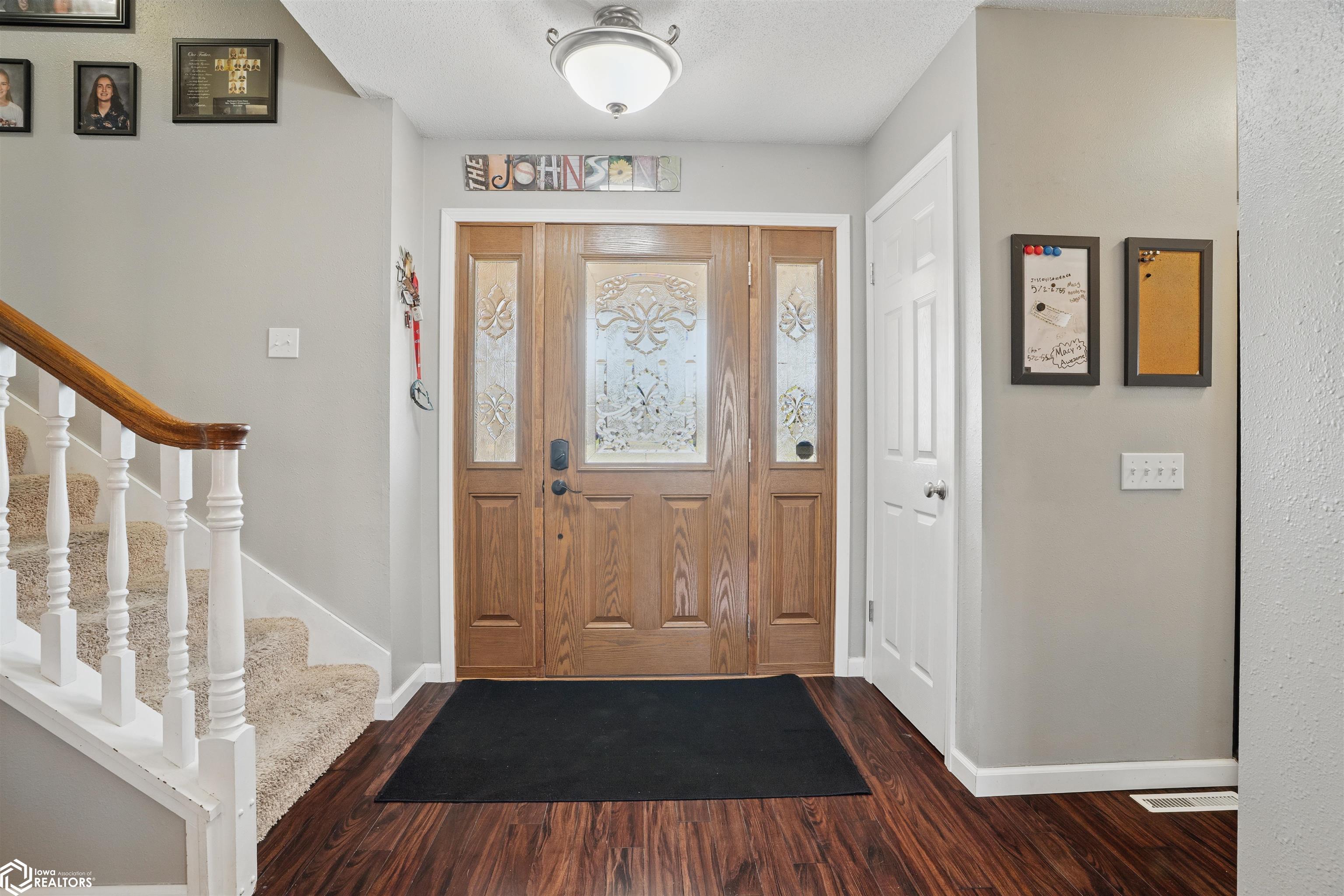 2500 Sunrise Lane, Burlington, Iowa image 3