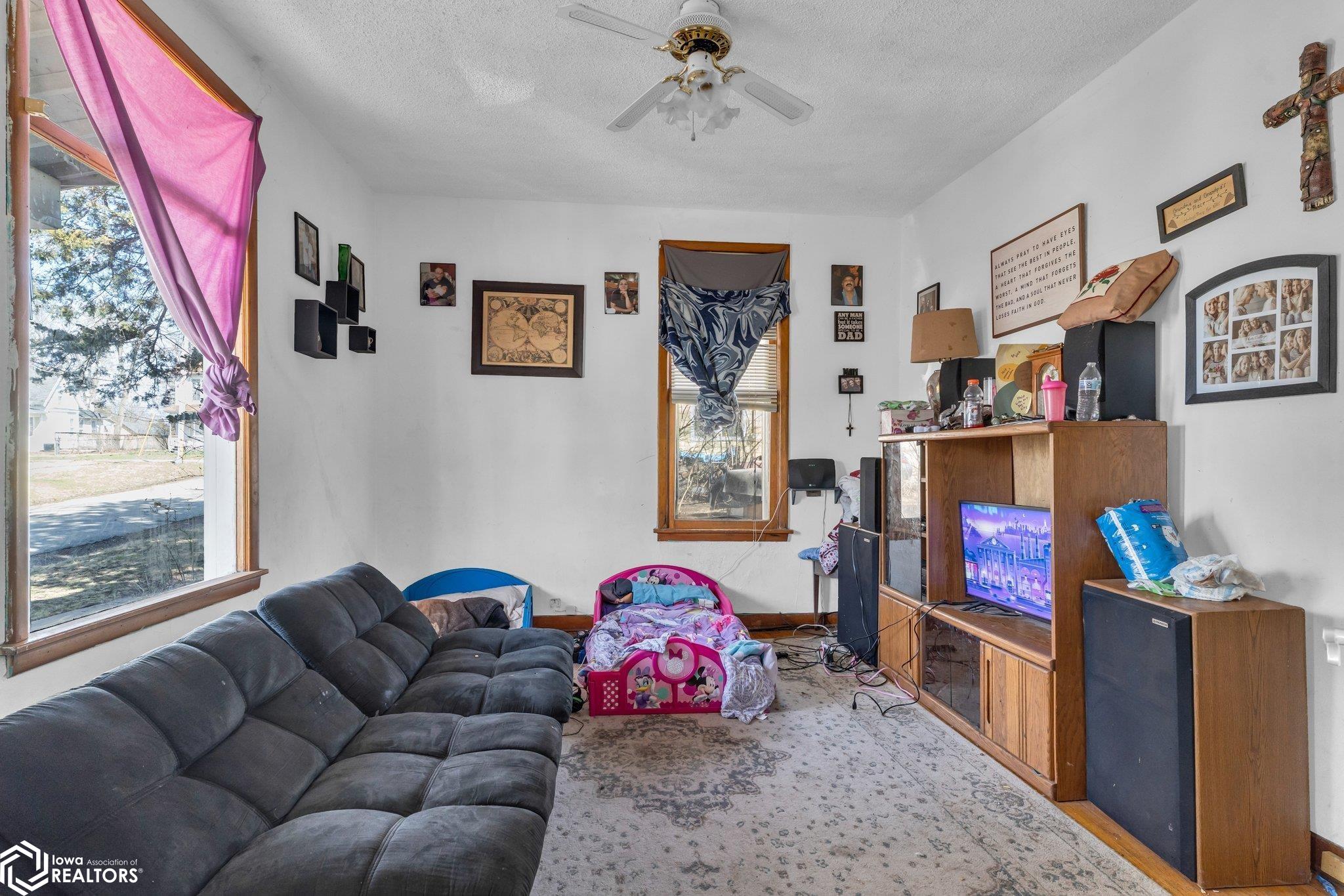 505 N C Street, Fairfield, Iowa image 9
