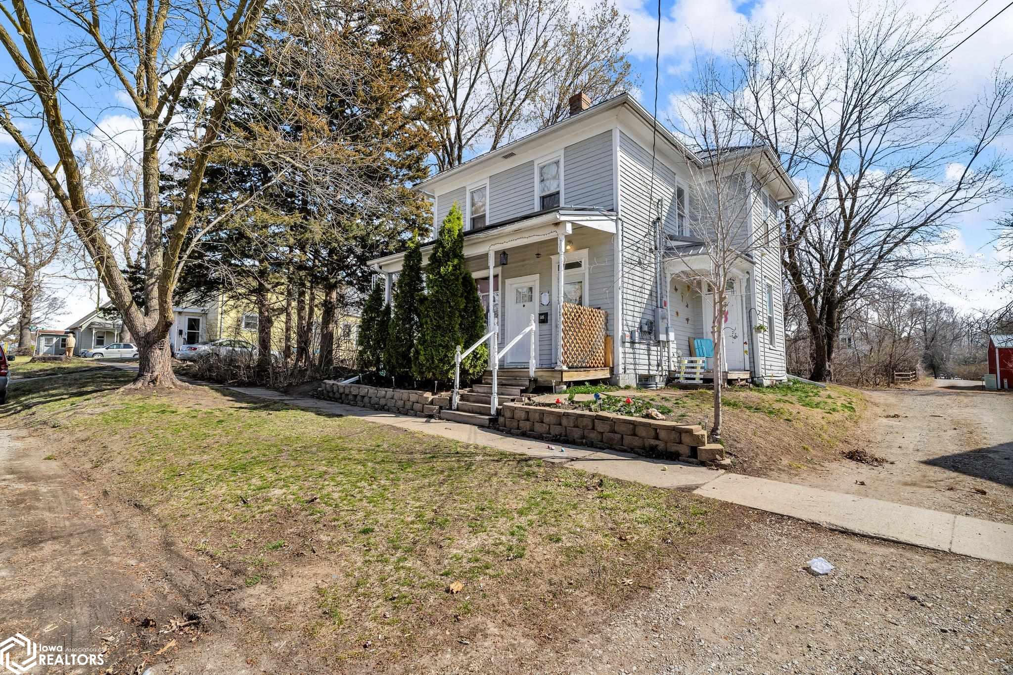 505 N C Street, Fairfield, Iowa image 3