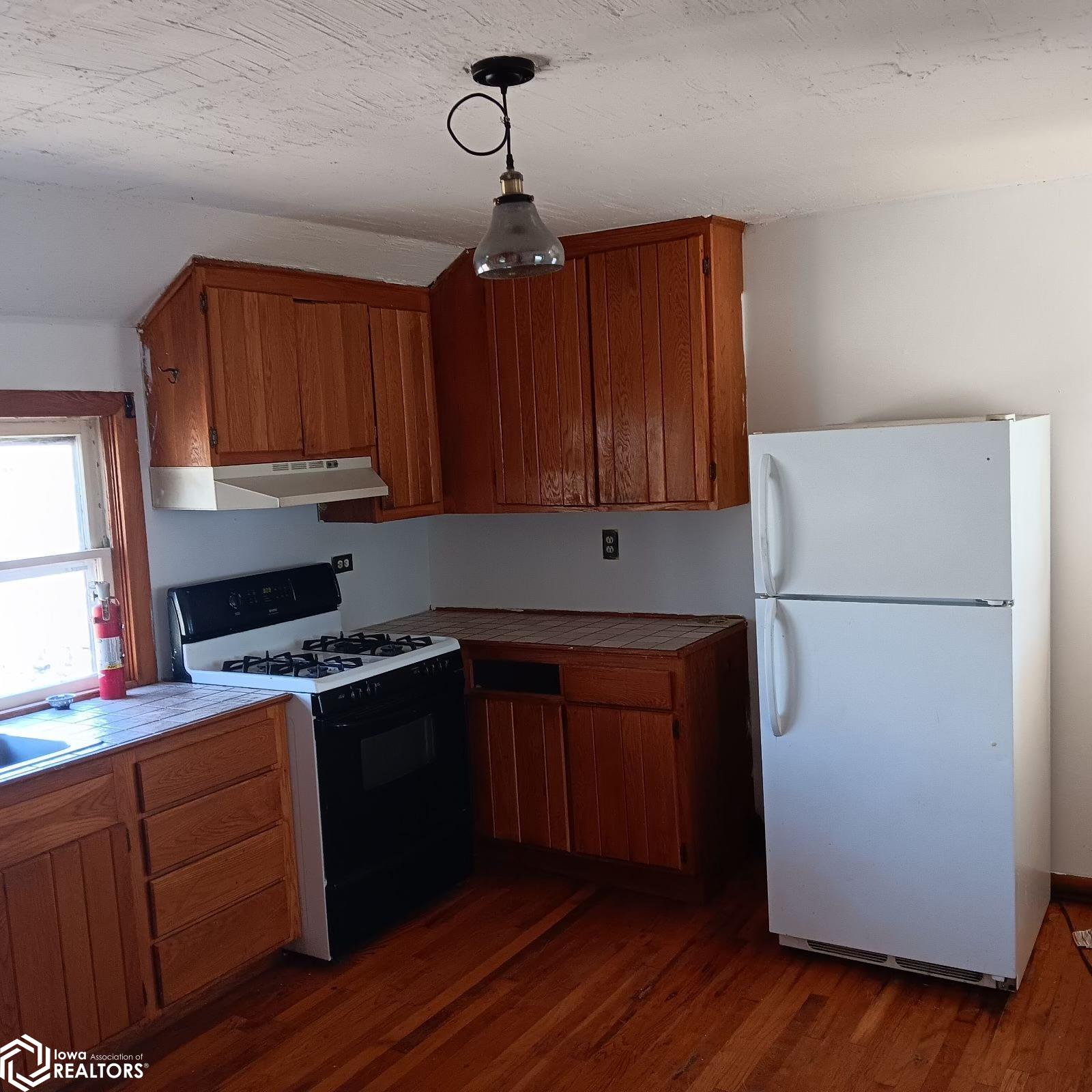 505 N C Street, Fairfield, Iowa image 25