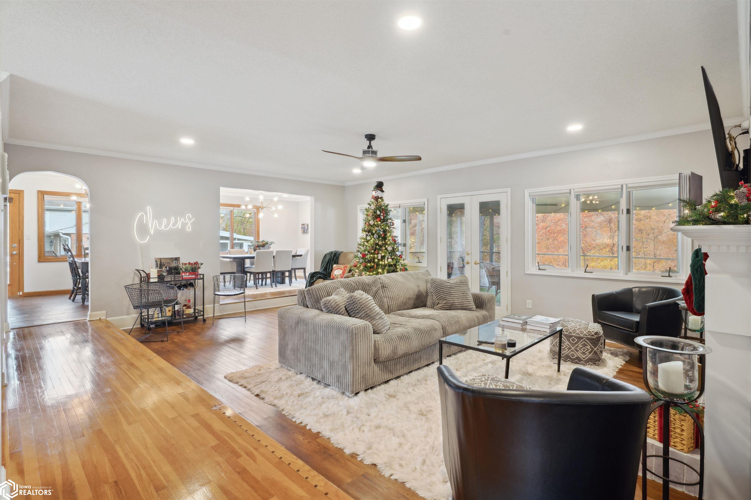 2544 Surrey Road, Burlington, Iowa image 9