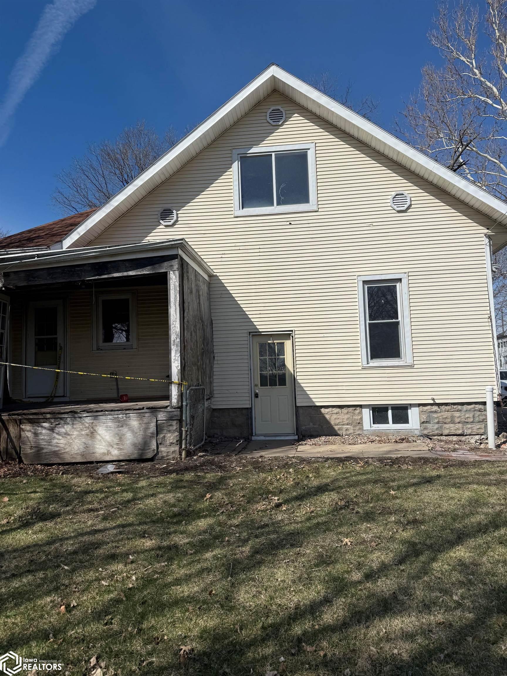 414 N Main St, Mount Pleasant, Iowa image 2