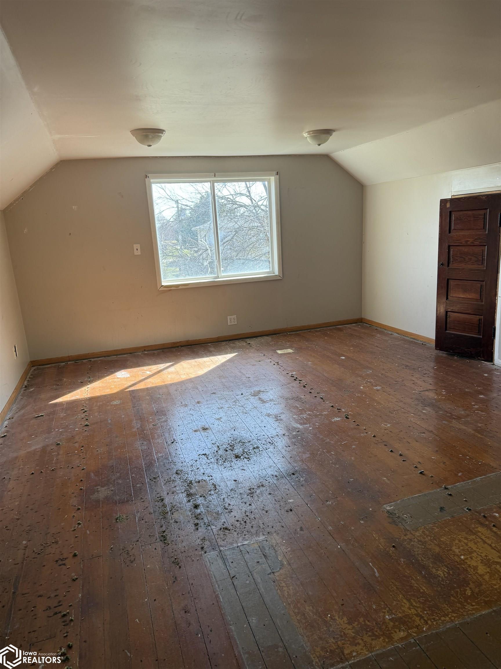 414 N Main St, Mount Pleasant, Iowa image 11