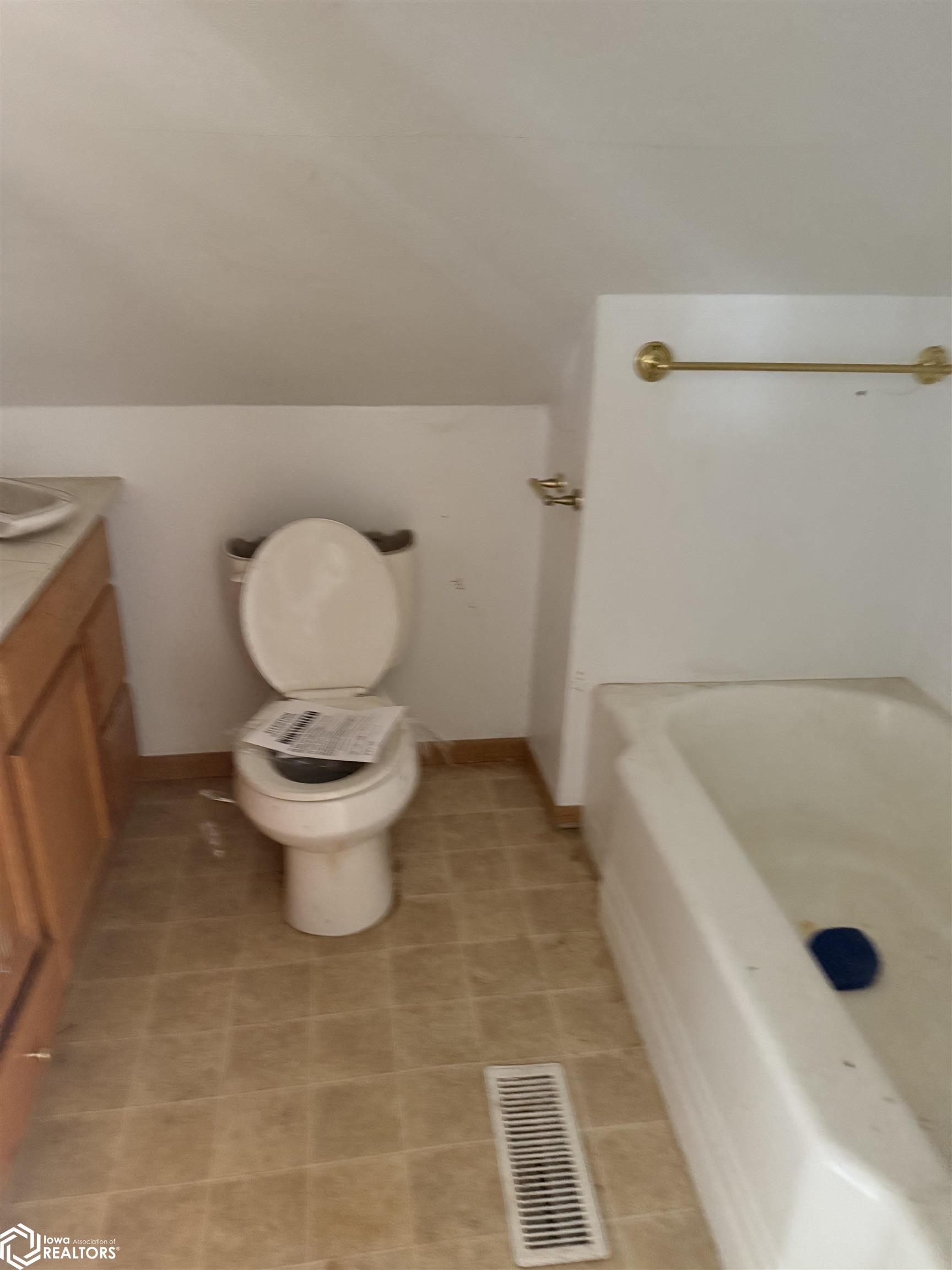 414 N Main St, Mount Pleasant, Iowa image 12