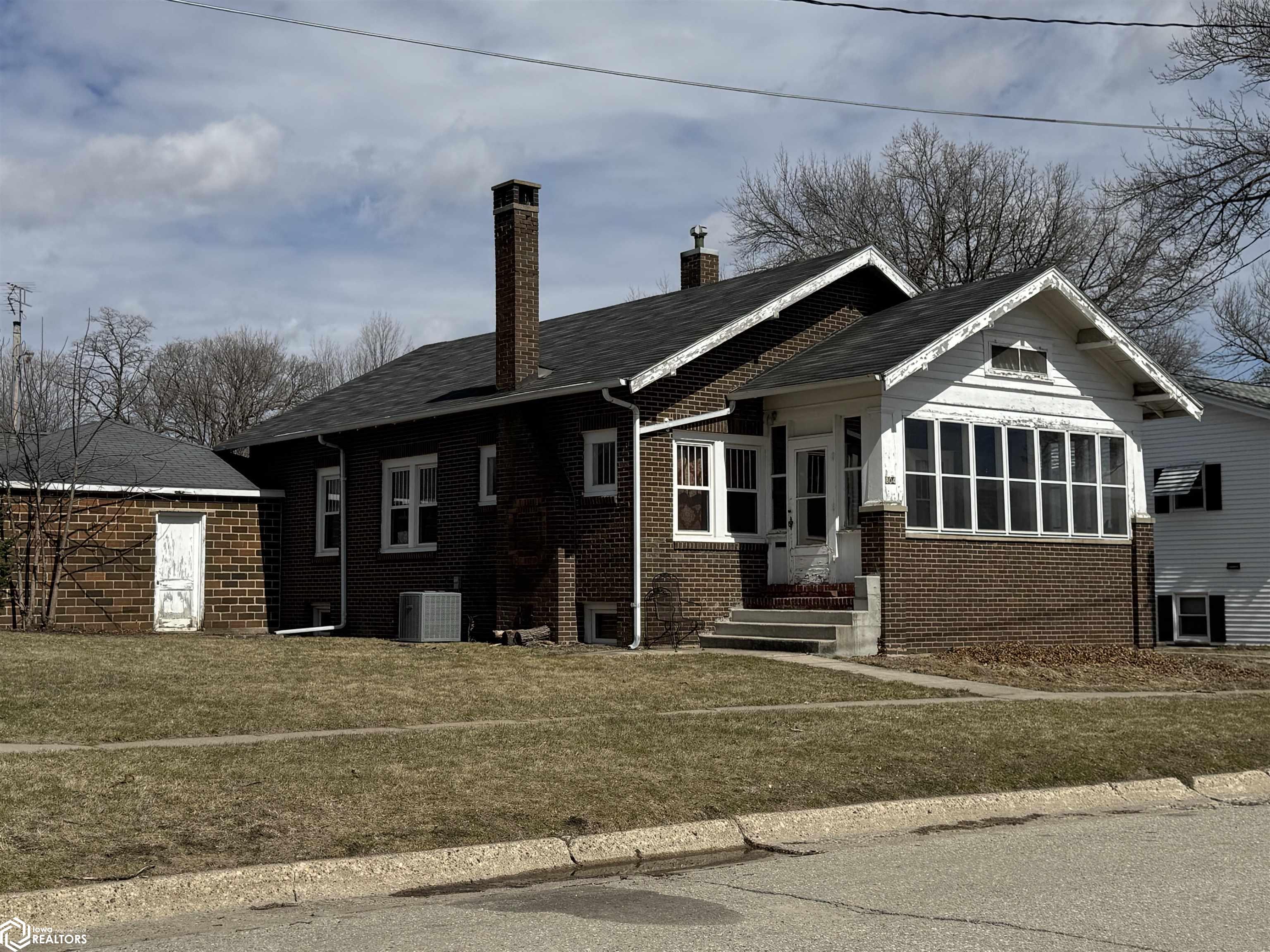 804 3rd Avenue, Clear Lake, Iowa image 1