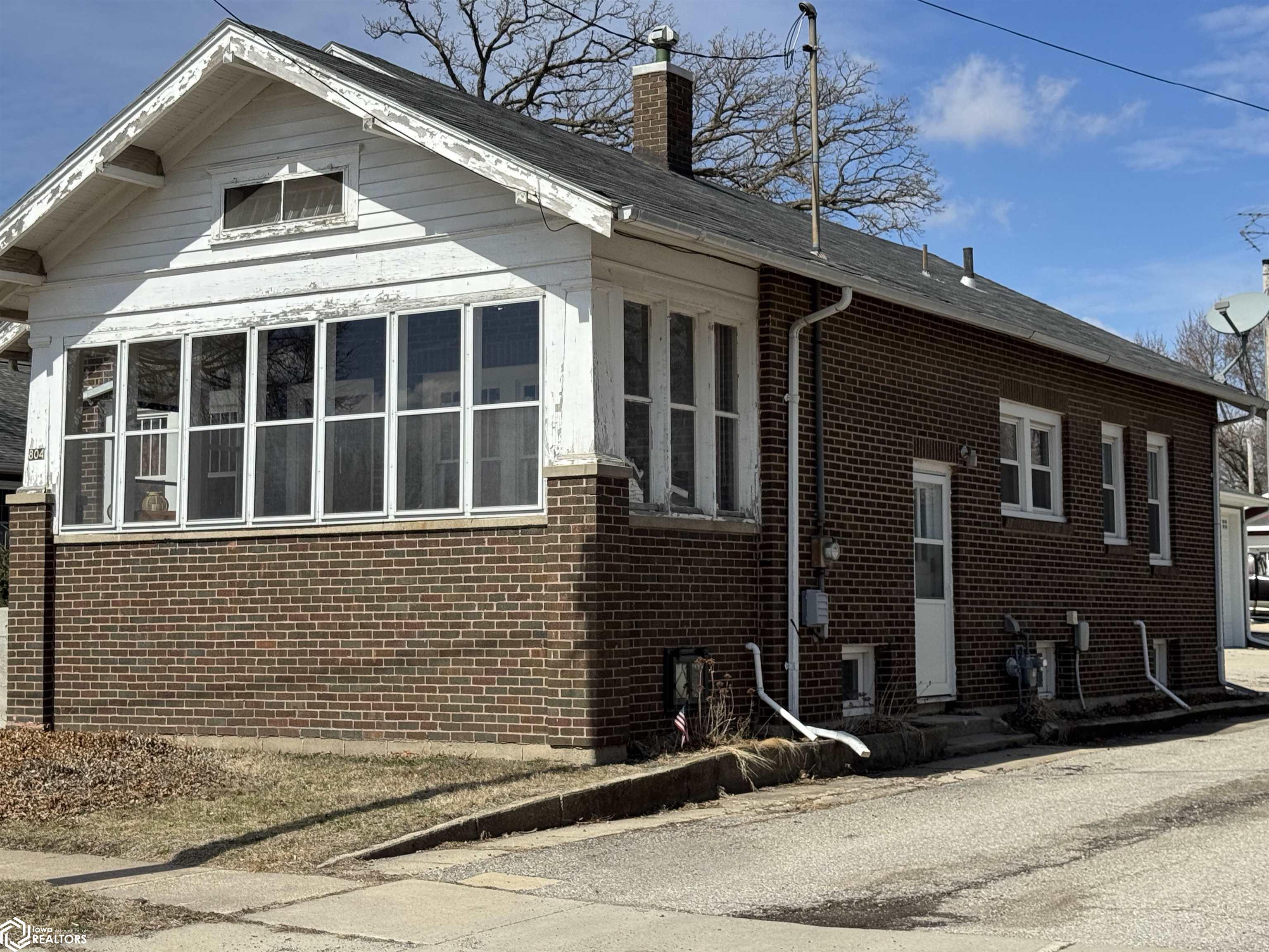 804 3rd Avenue, Clear Lake, Iowa image 2