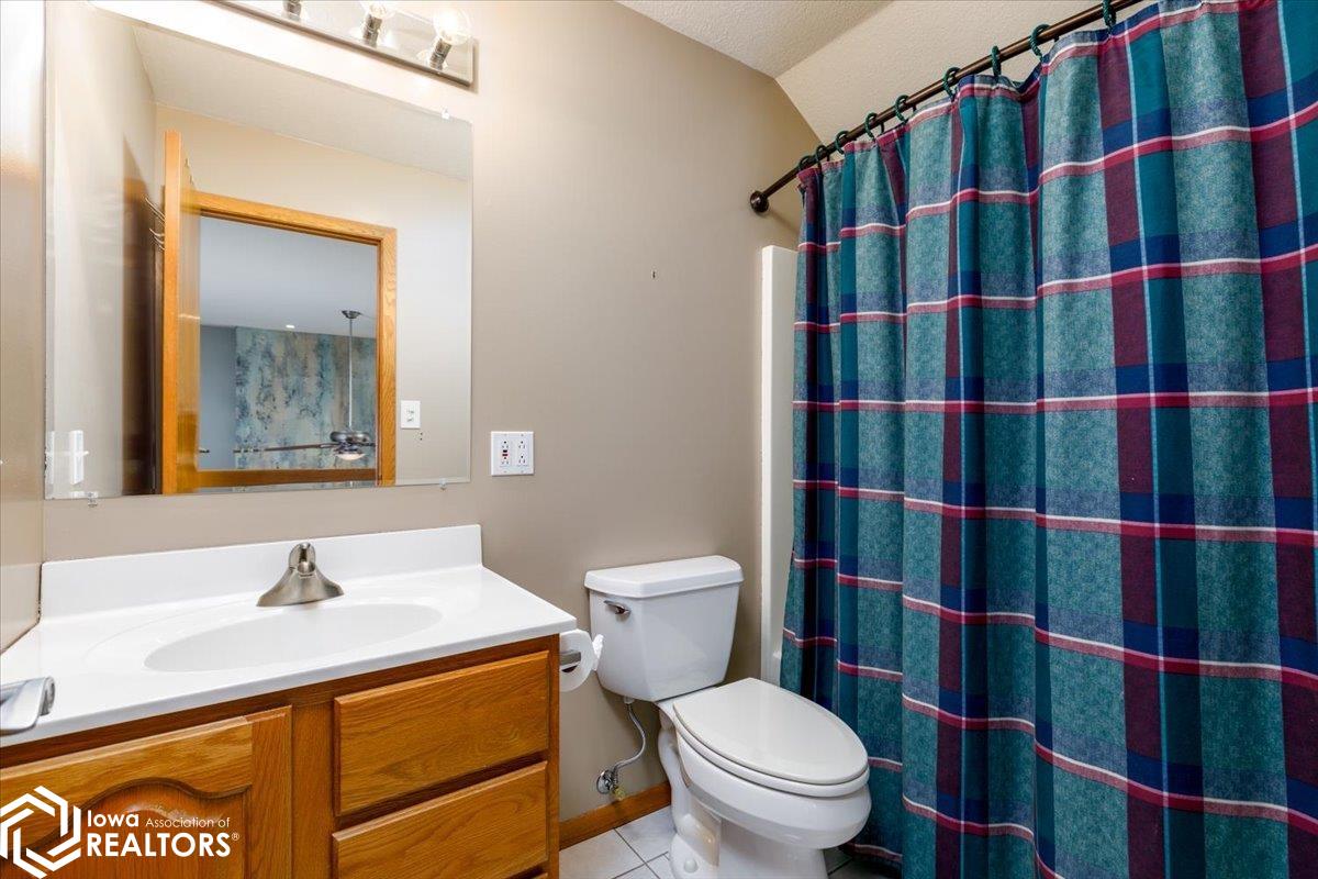 7230 Hyperion Pointe Drive, Johnston, Iowa image 23