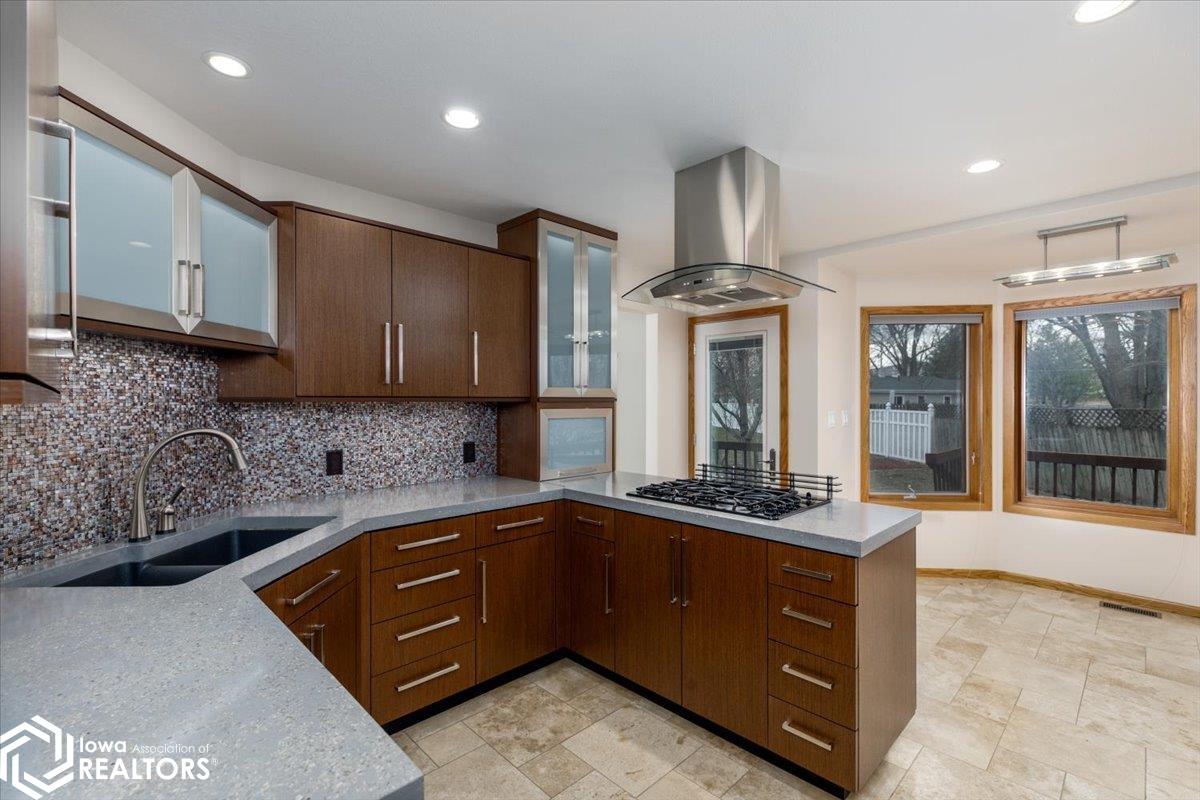 7230 Hyperion Pointe Drive, Johnston, Iowa image 8